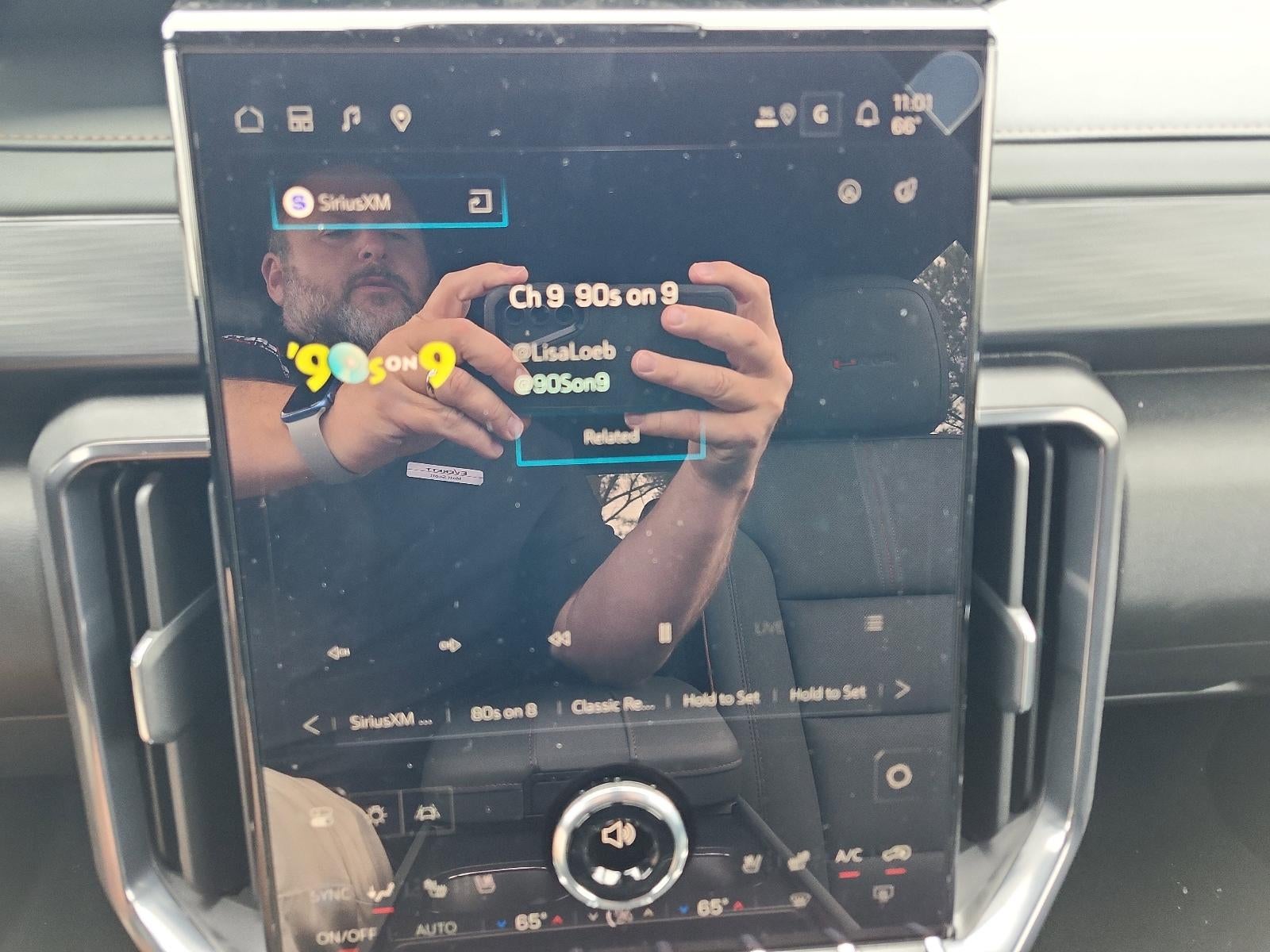 2026 GMC Acadia AWD AT4