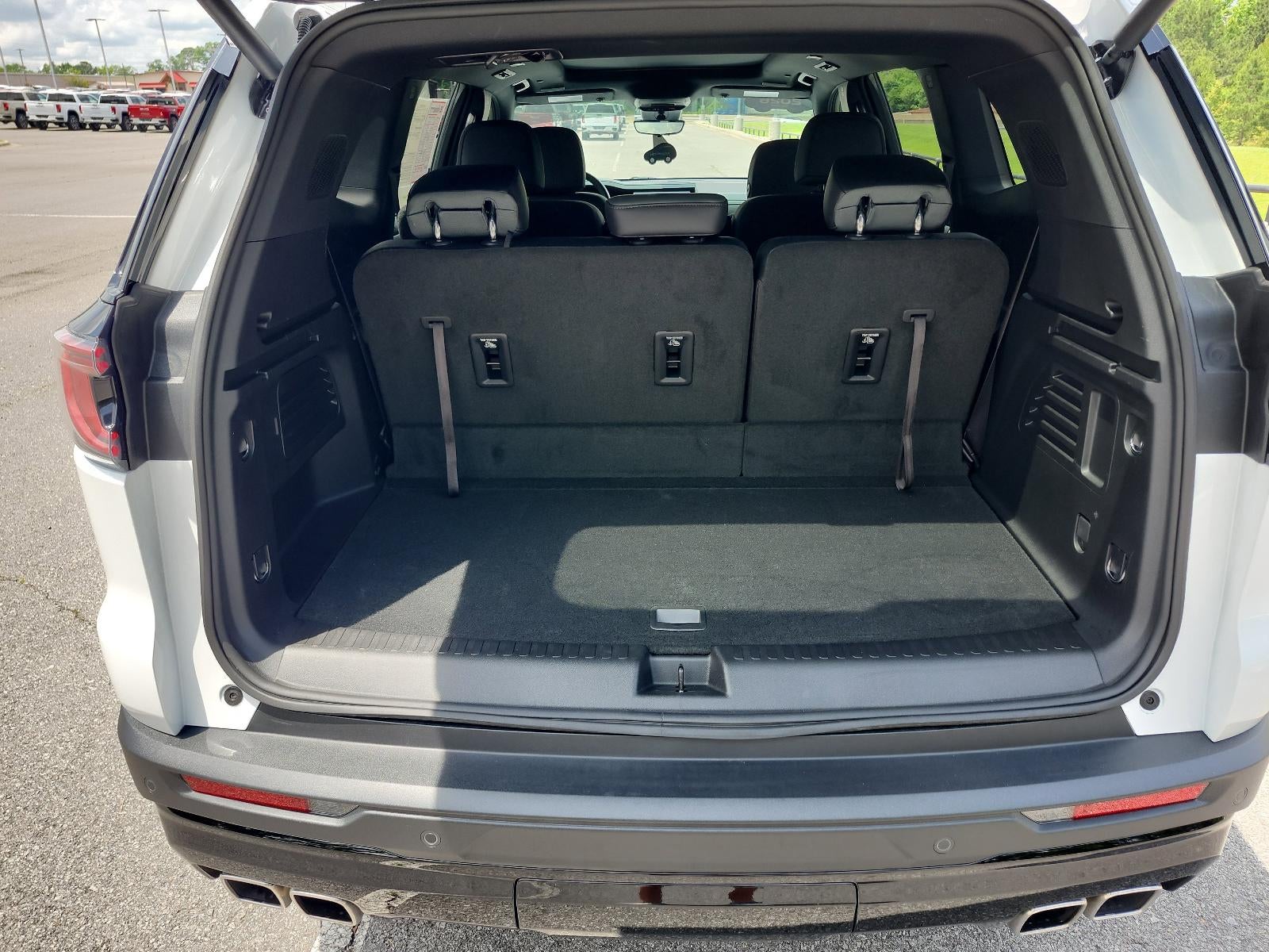 2026 GMC Acadia AT4 - Photo 10