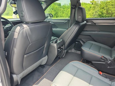 2026 GMC Acadia AWD AT4