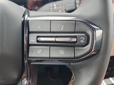 2026 GMC Acadia AWD AT4