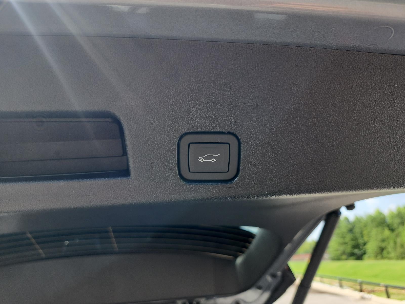 2026 GMC Acadia AWD AT4