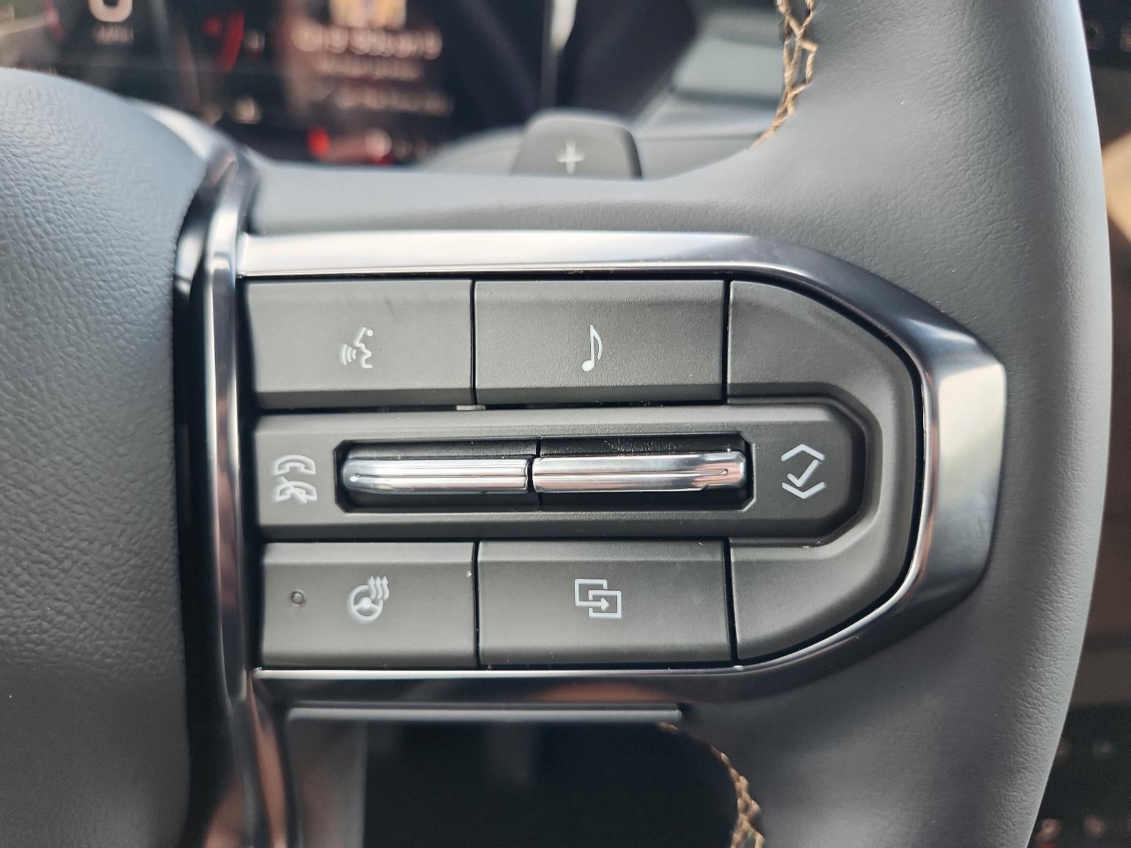 2026 GMC Acadia AWD AT4