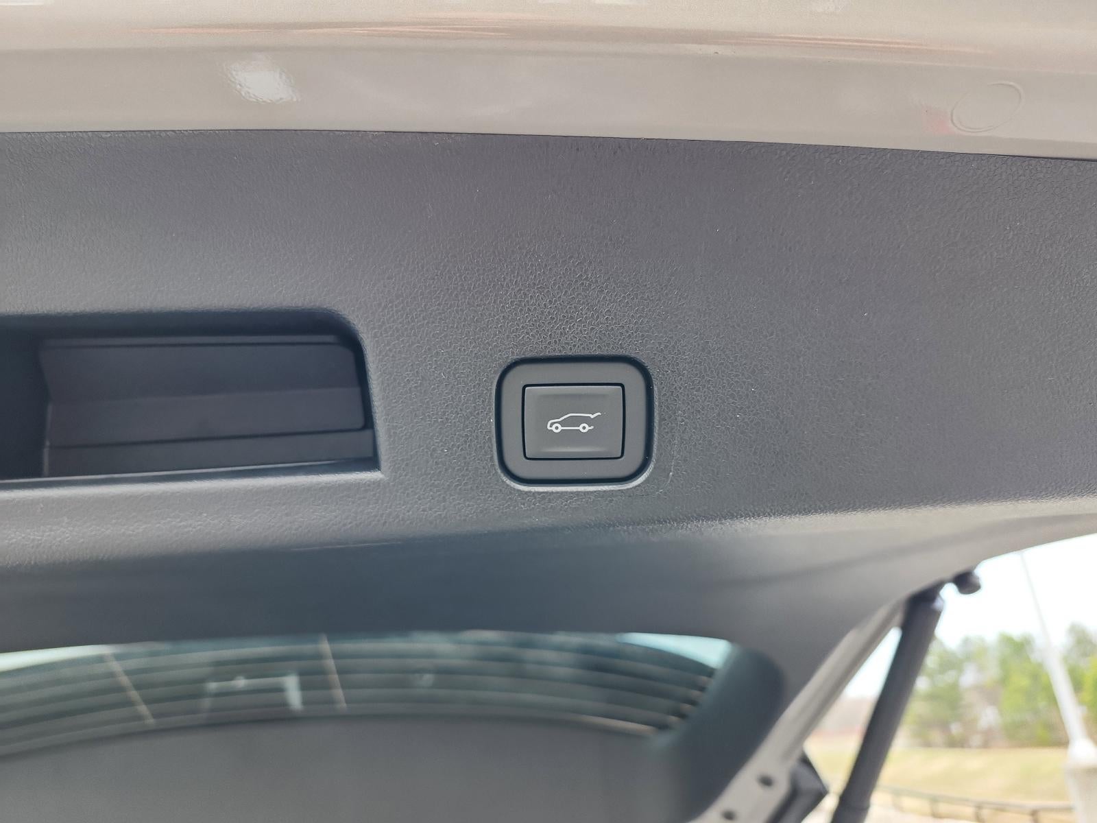 2026 GMC Acadia AWD AT4