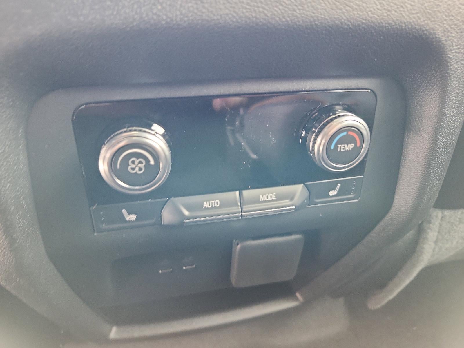 2026 GMC Acadia AWD AT4