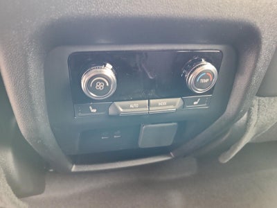 2026 GMC Acadia AWD AT4