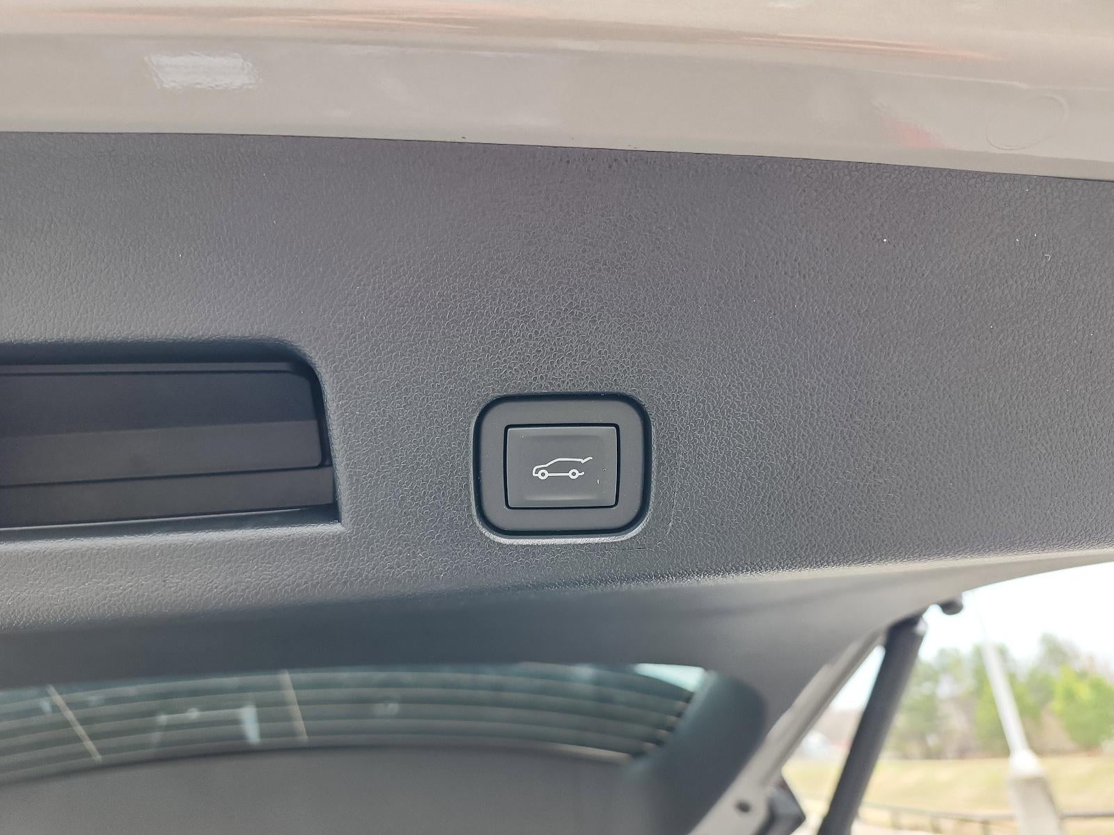 2026 GMC Acadia AWD AT4