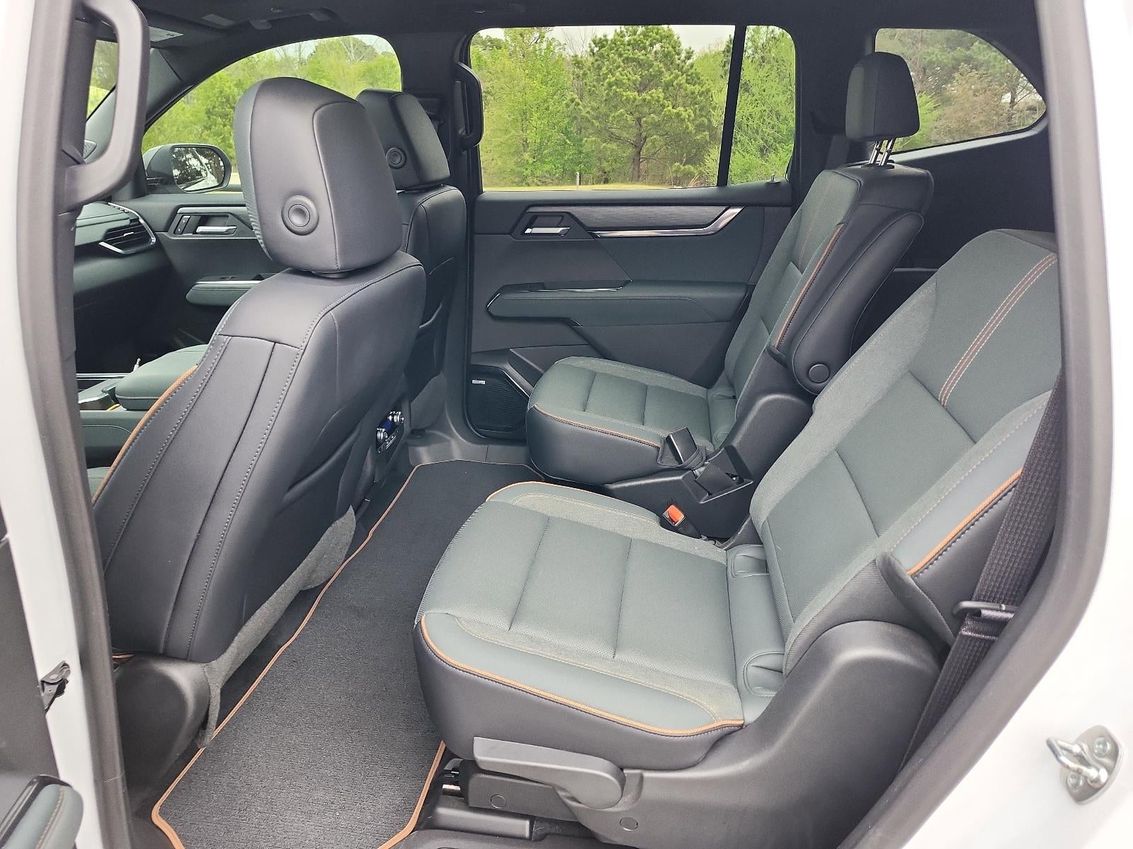 2025 GMC Acadia AWD AT4