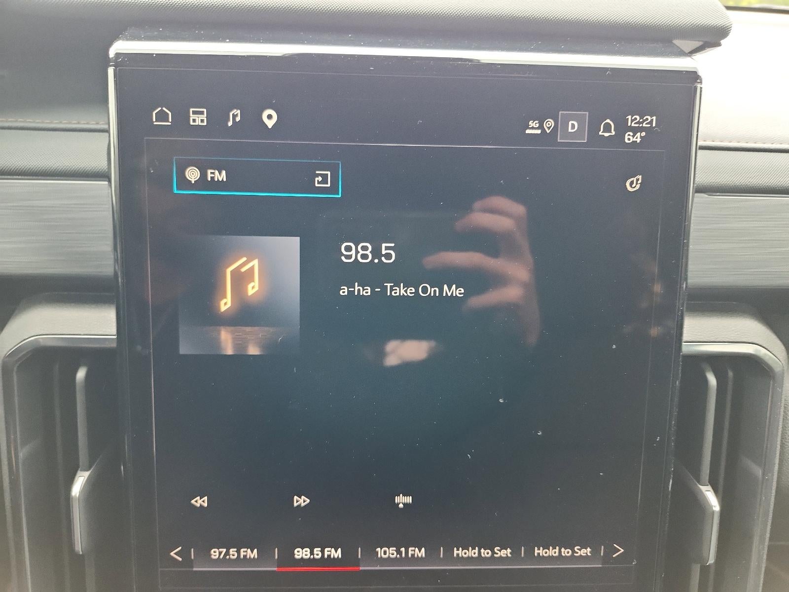 2025 GMC Acadia AWD AT4