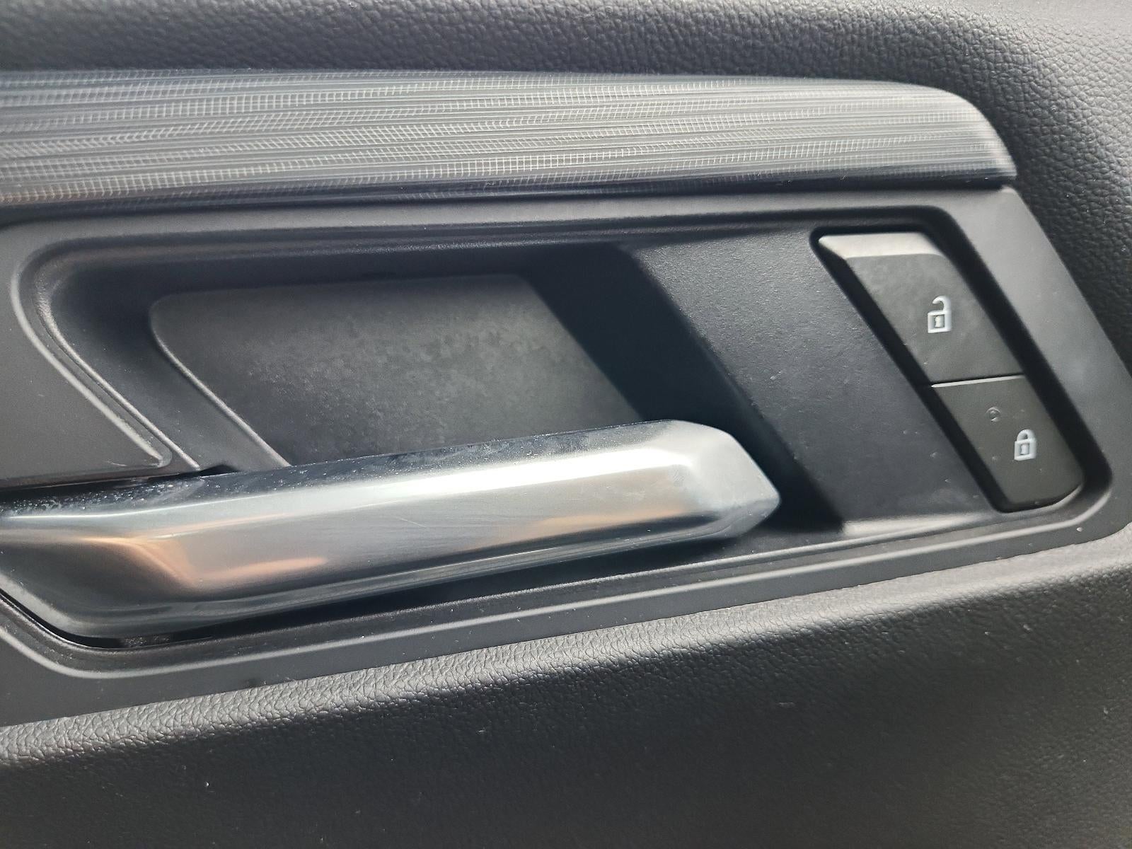 2025 GMC Acadia AWD AT4