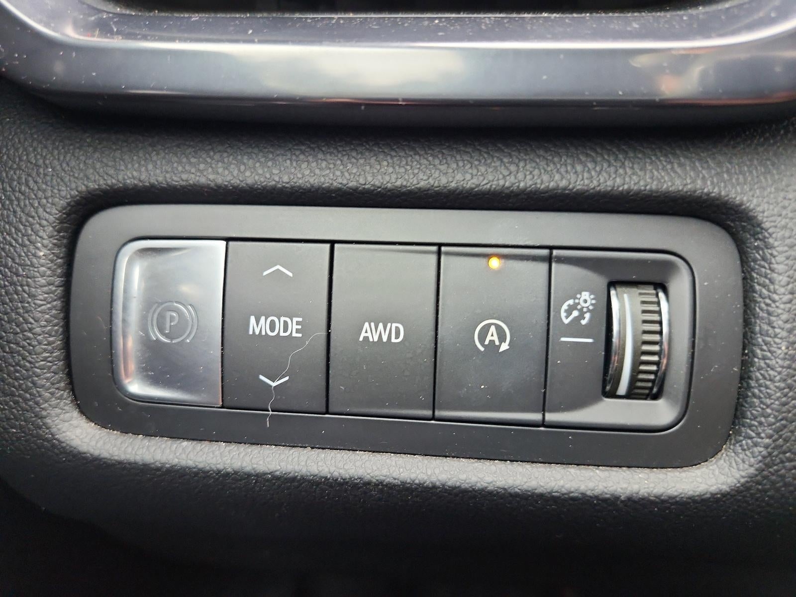 2025 GMC Acadia AWD AT4