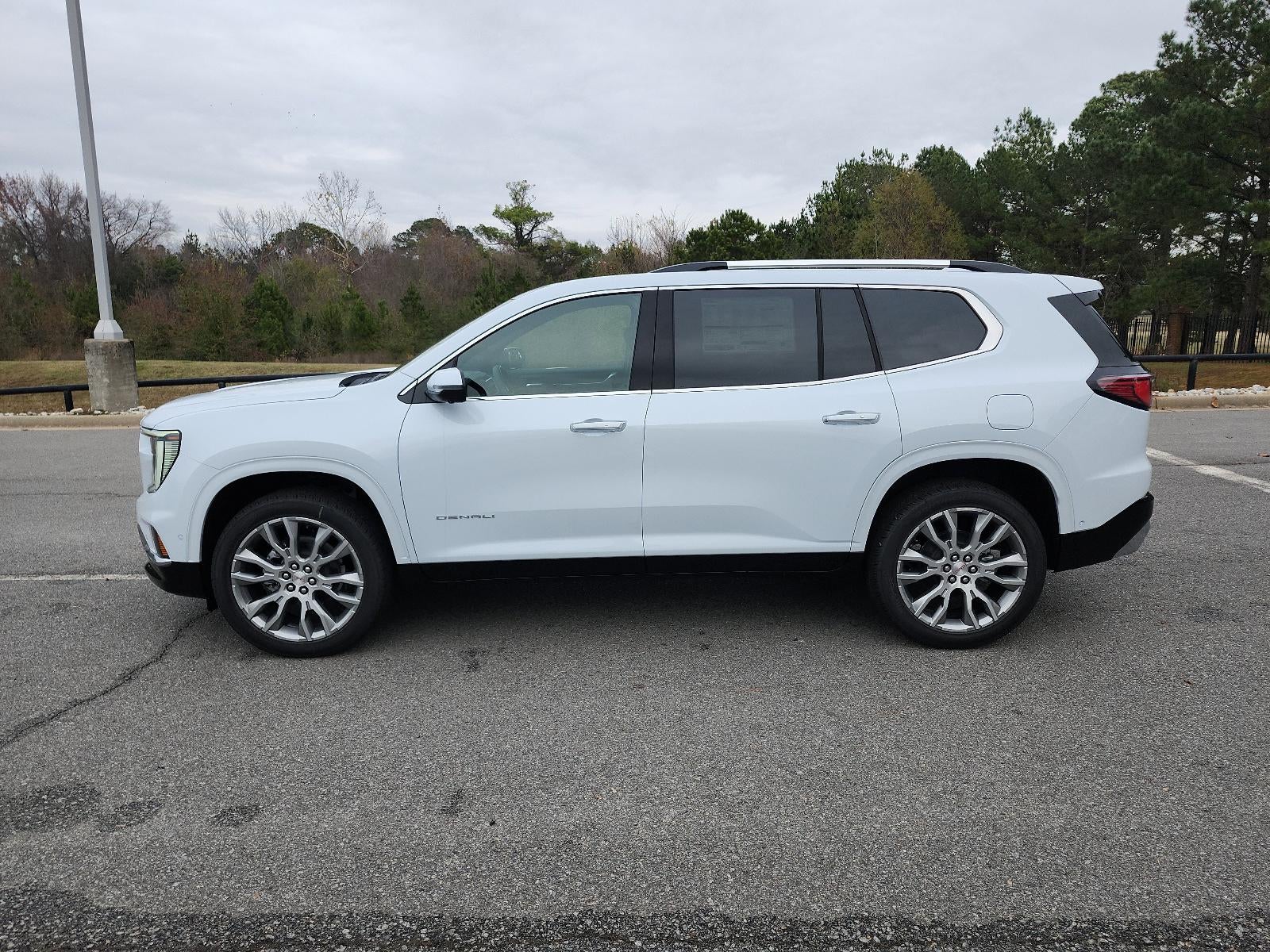 2026 GMC Acadia AWD Denali