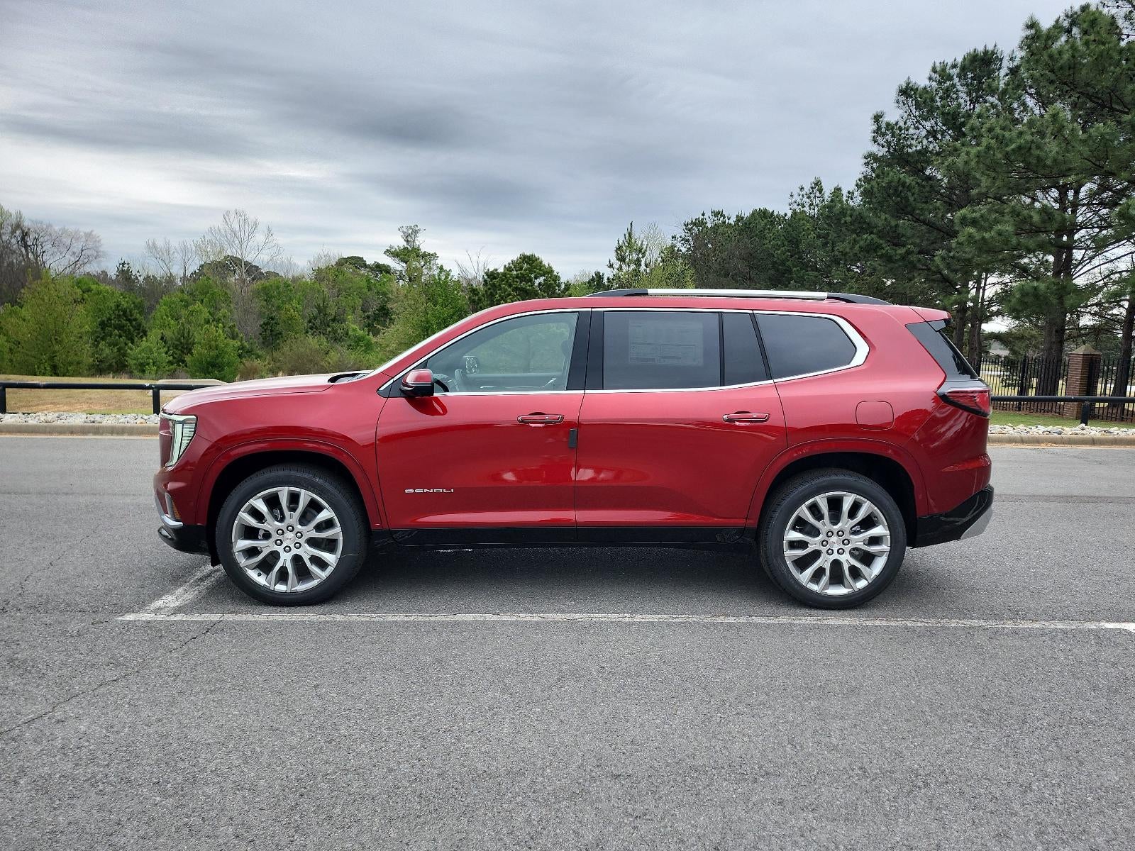 2026 GMC Acadia AWD Denali