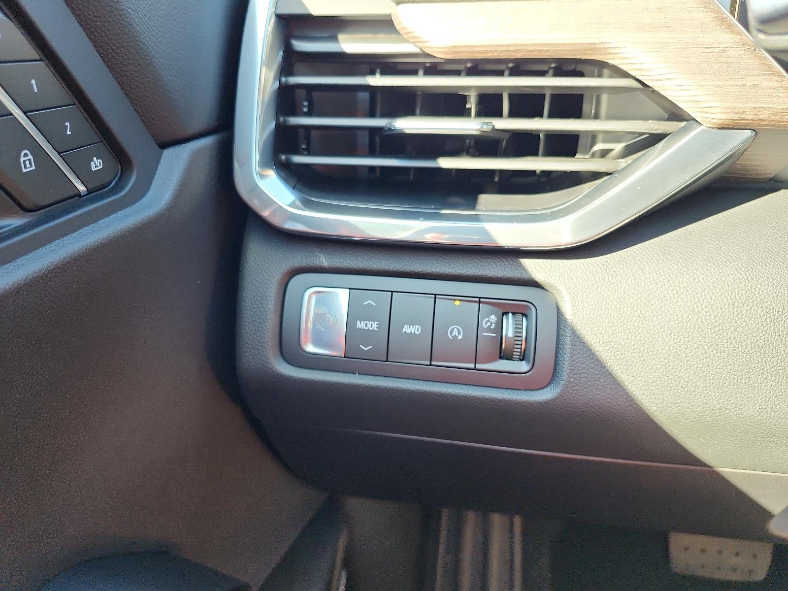2026 GMC Acadia AWD Denali