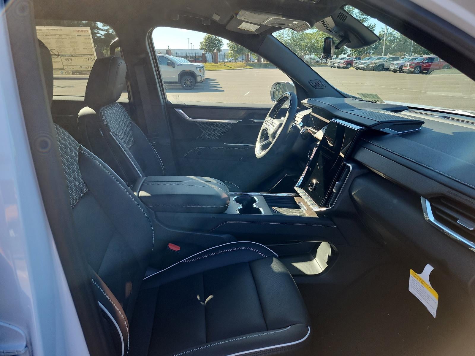 2026 GMC Acadia AWD Denali