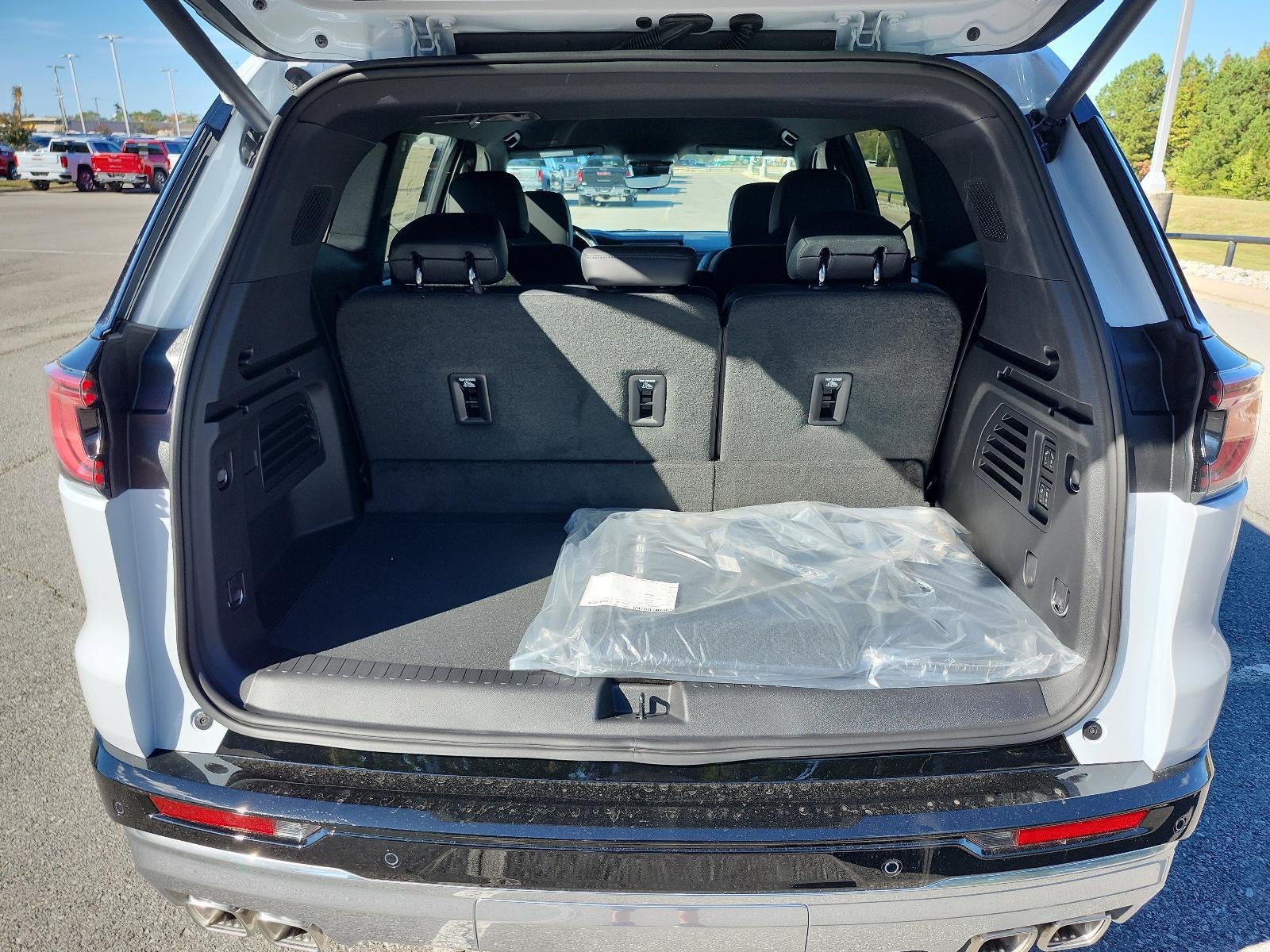 2026 GMC Acadia AWD Denali