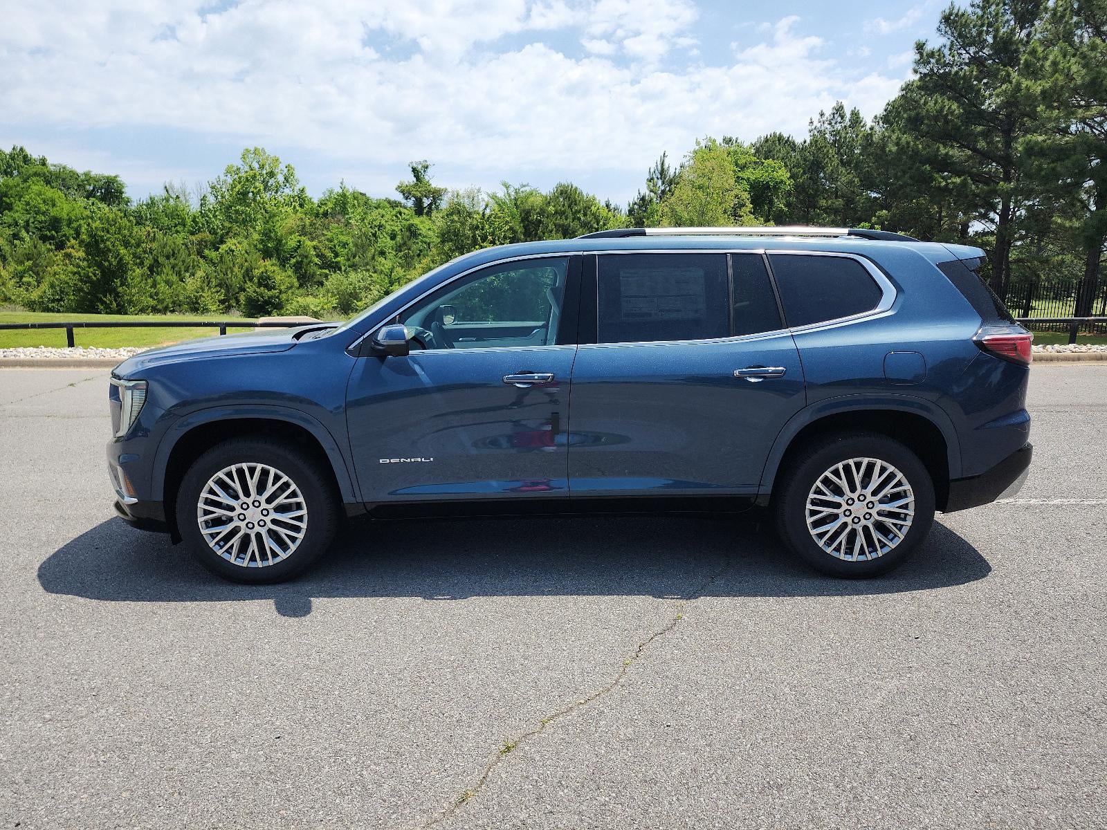 2026 GMC Acadia AWD Denali