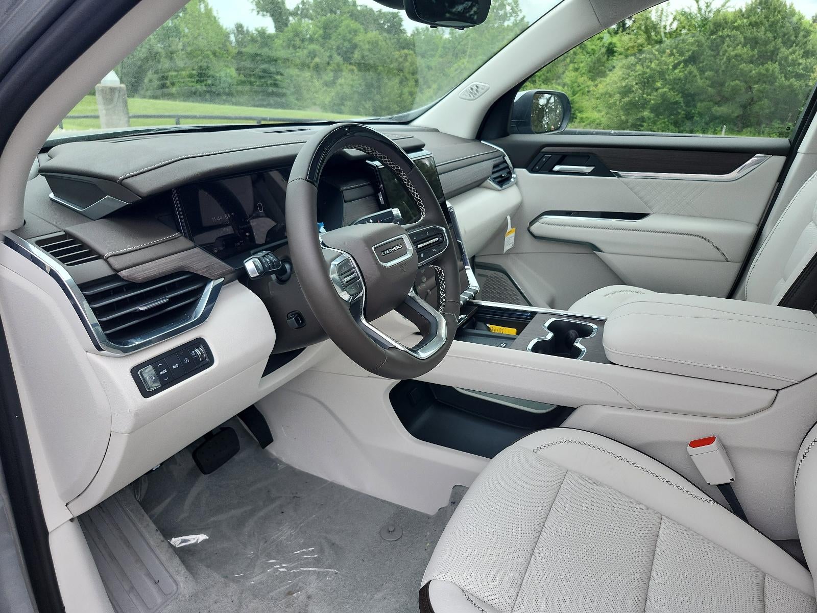 2026 GMC Acadia AWD Denali