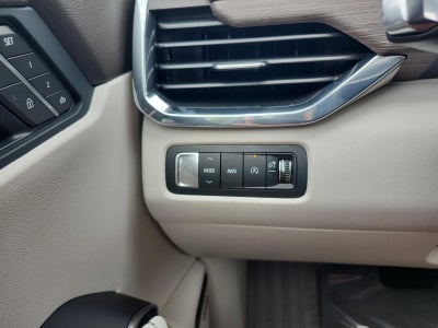 2026 GMC Acadia AWD Denali
