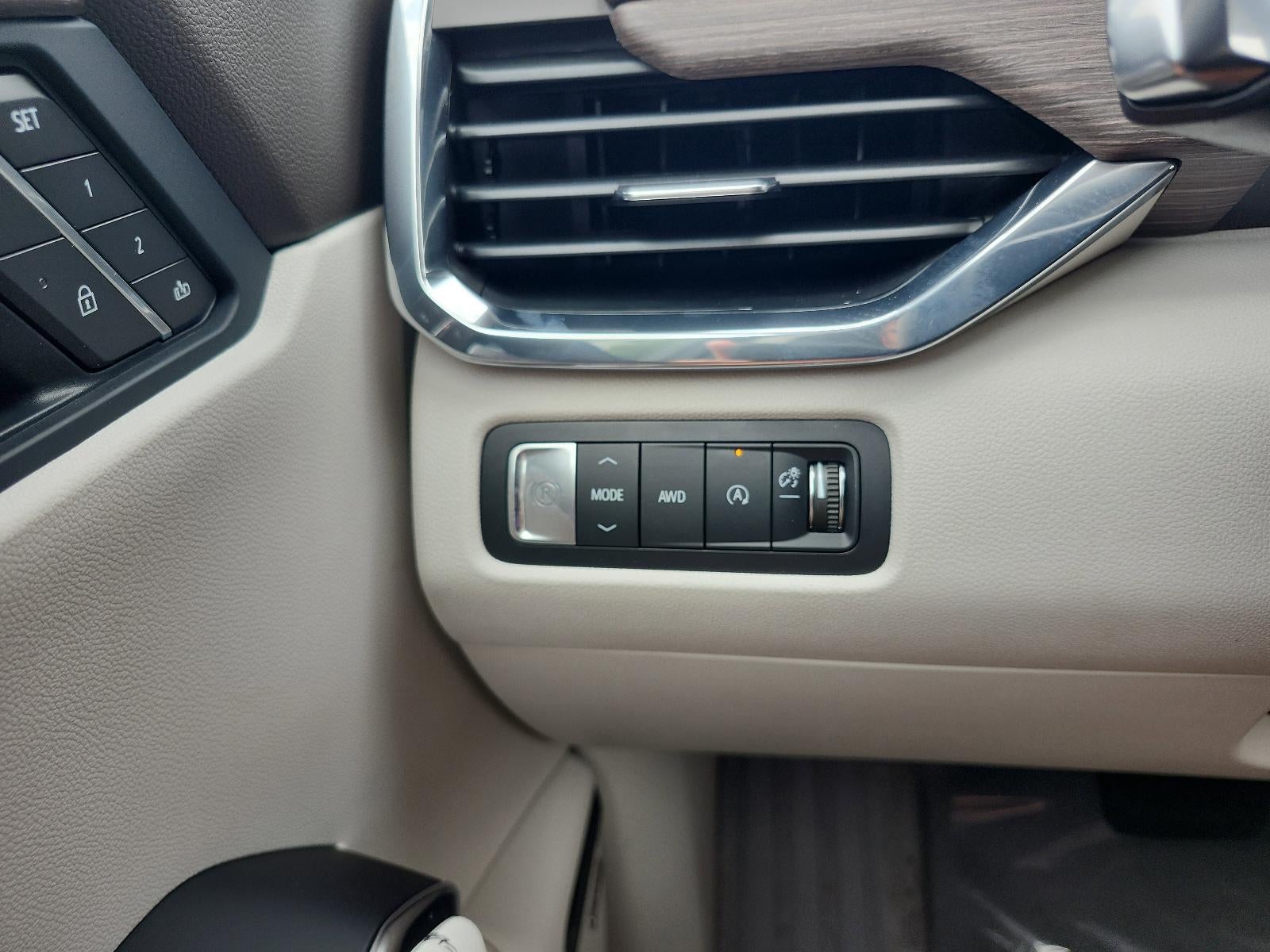 2026 GMC Acadia AWD Denali