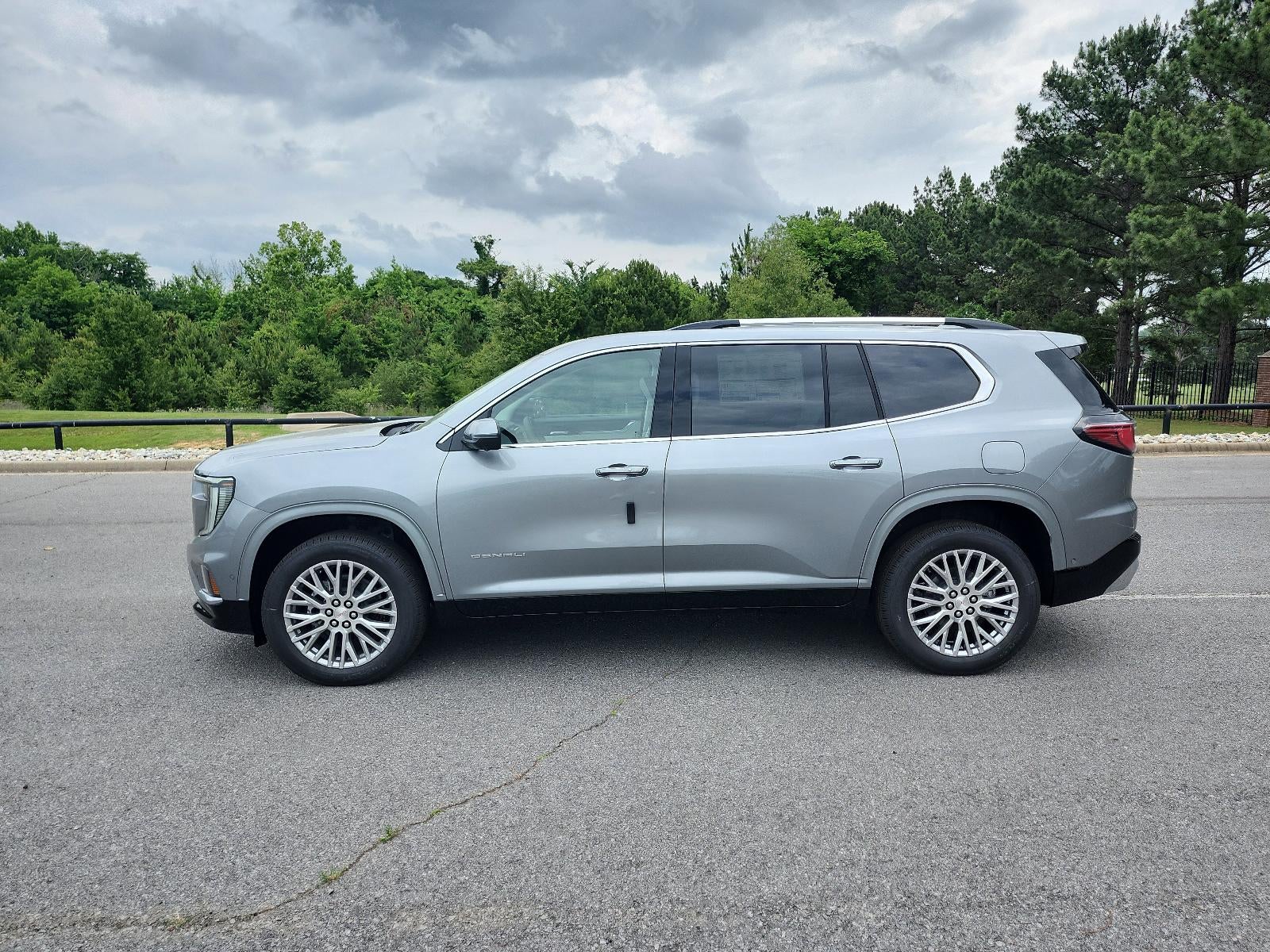 2026 GMC Acadia AWD Denali