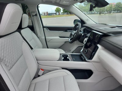 2026 GMC Acadia AWD Denali