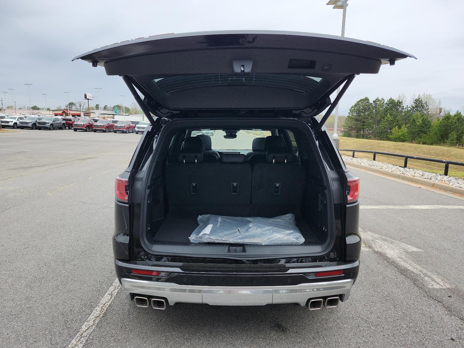 2026 GMC Acadia AWD Denali