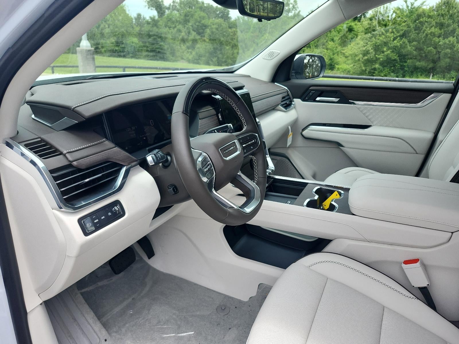 2026 GMC Acadia AWD Denali