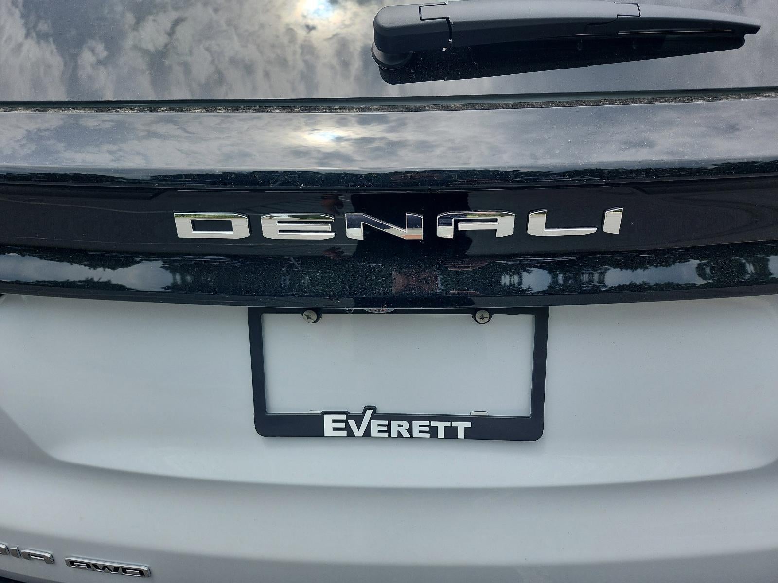 2026 GMC Acadia AWD Denali