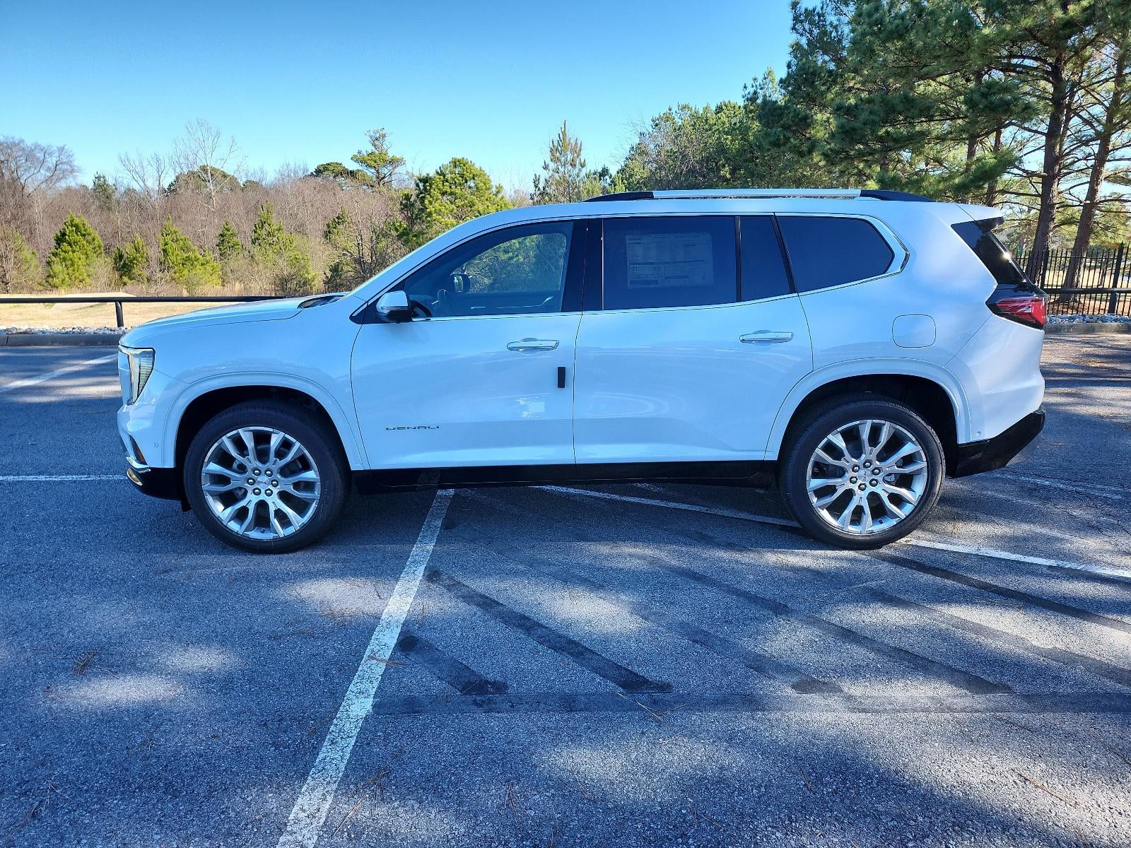 2026 GMC Acadia AWD Denali