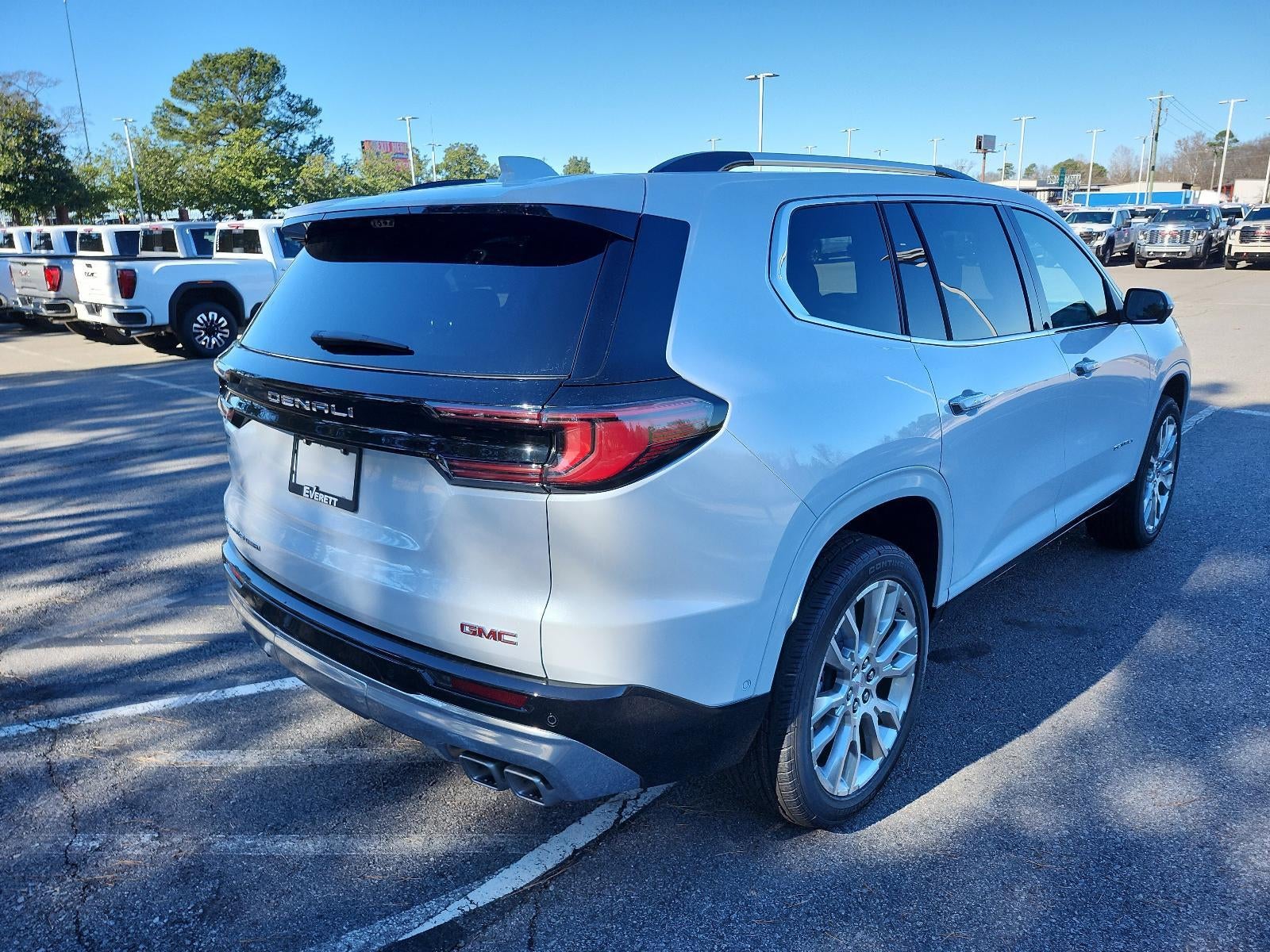 2026 GMC Acadia AWD Denali