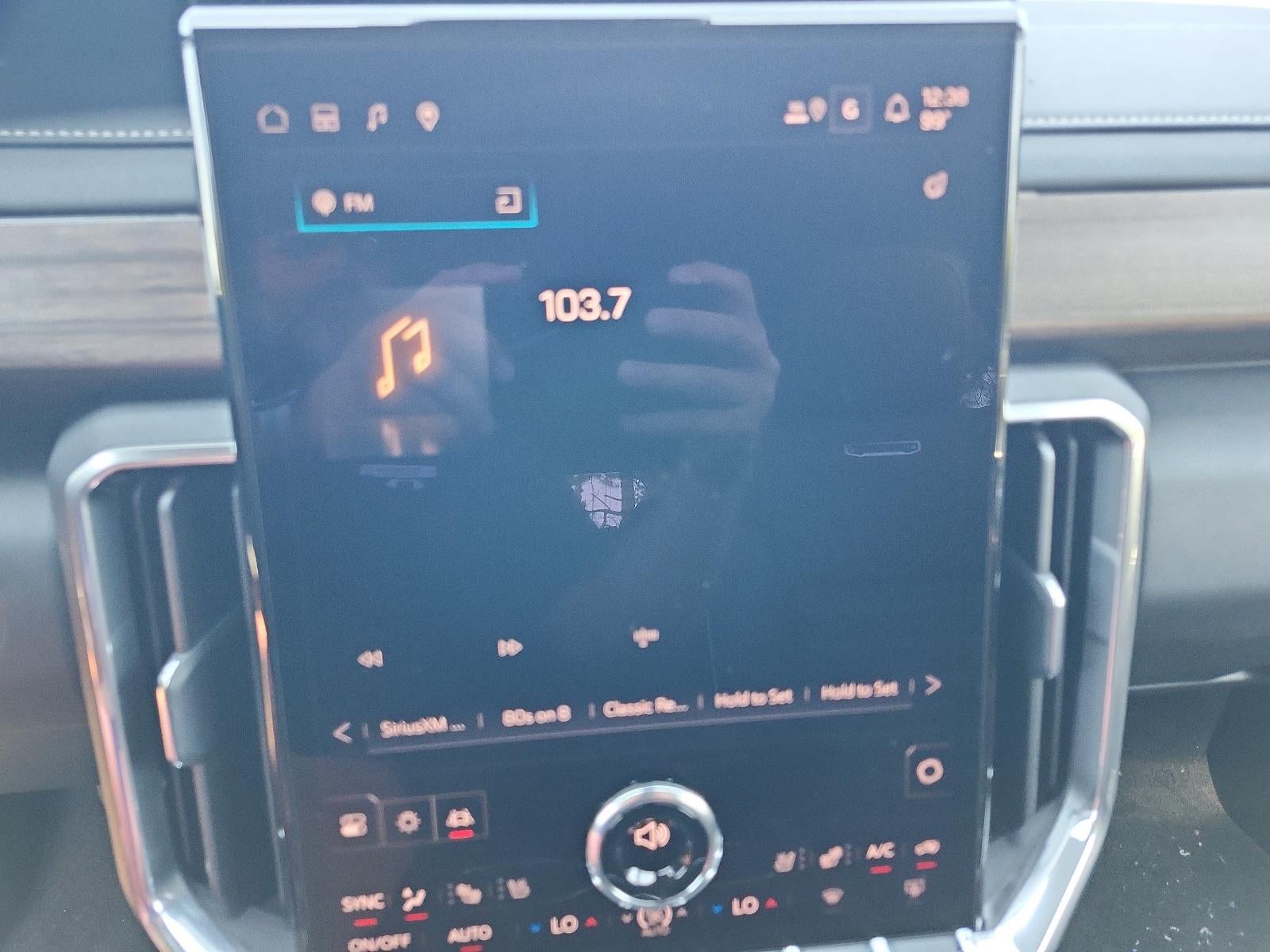 2027 GMC Acadia Denali Ultimate - Photo 14
