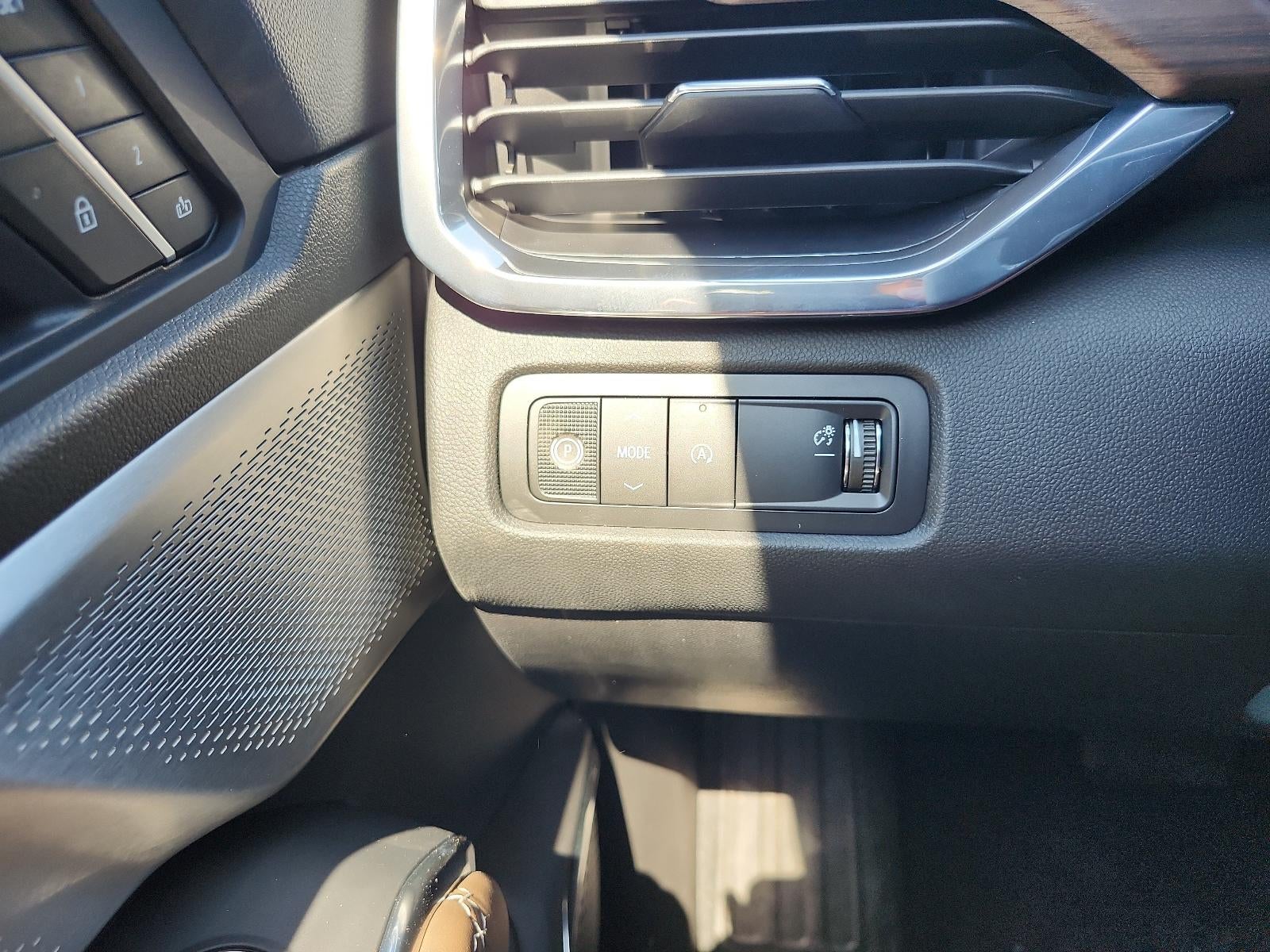 2027 GMC Acadia Denali Ultimate - Photo 20