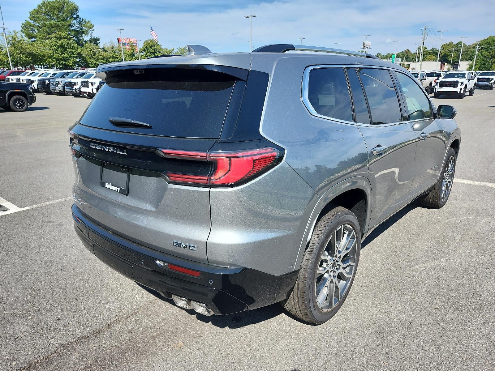 2027 GMC Acadia FWD Denali Ultimate