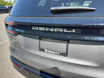 2027 GMC Acadia FWD Denali Ultimate