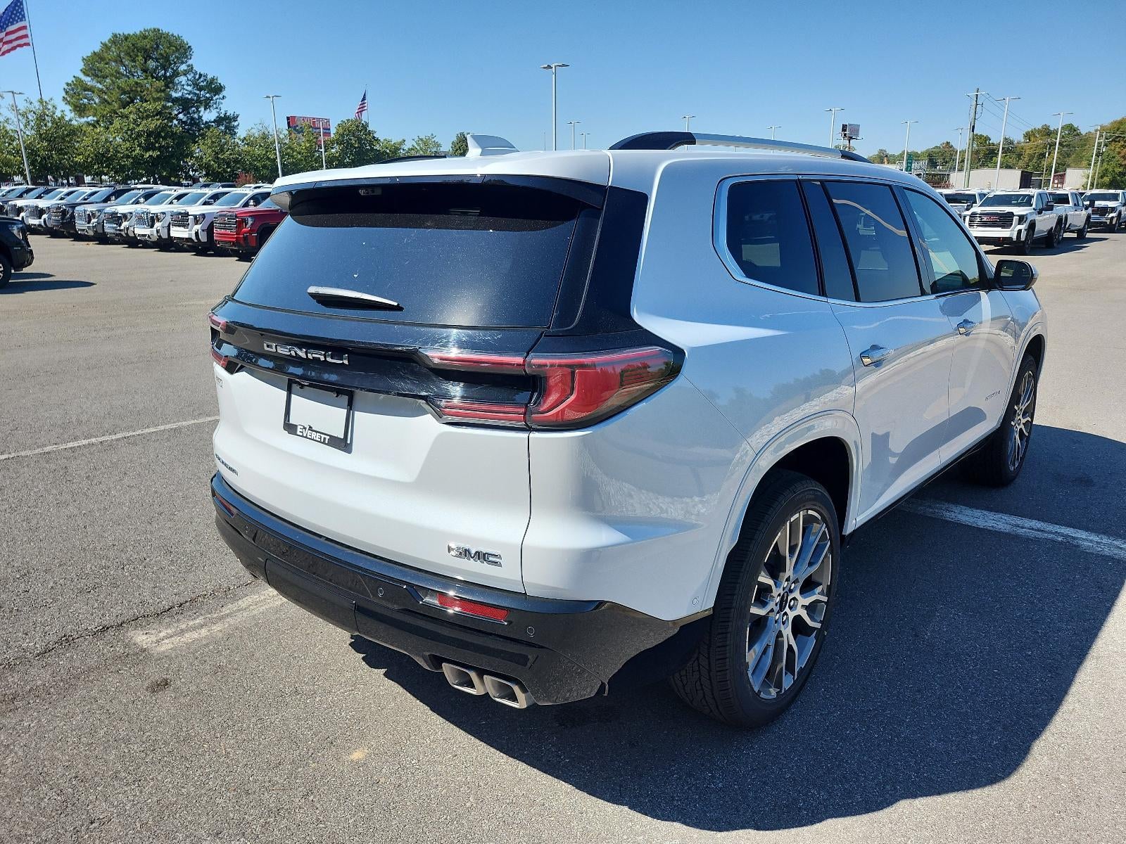 2027 GMC Acadia FWD Denali Ultimate