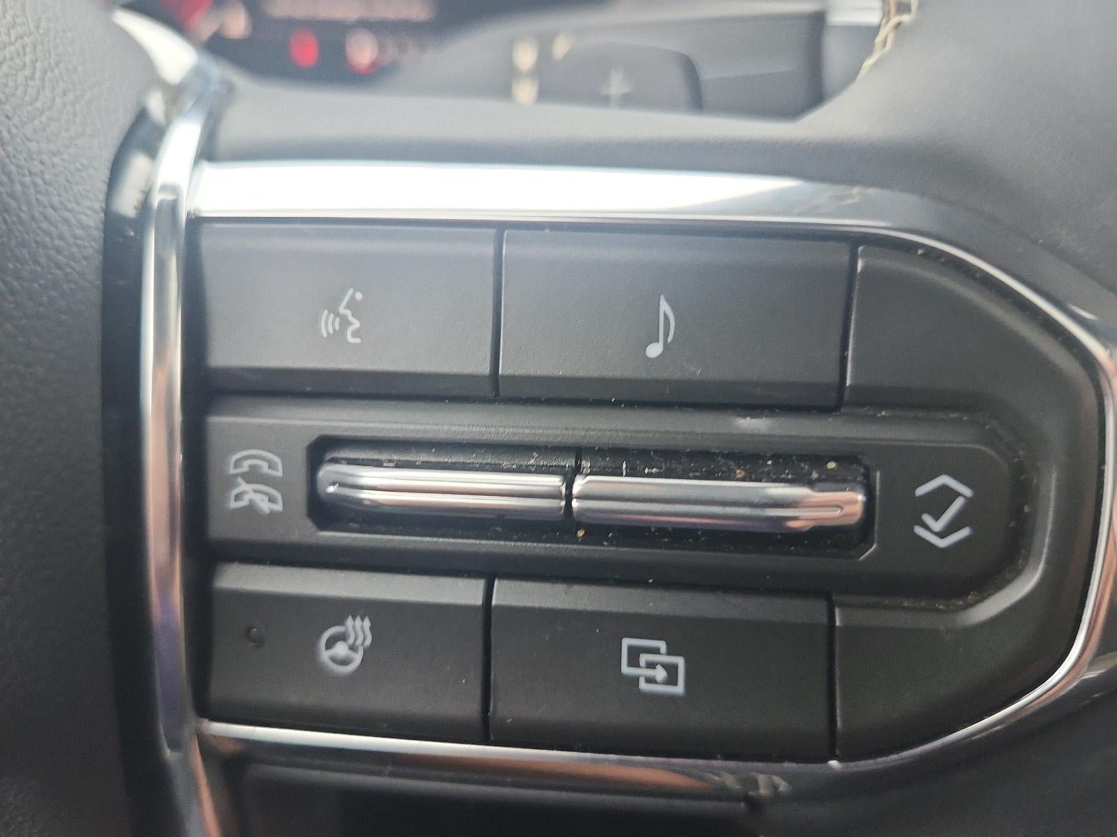 2026 GMC Acadia Denali Ultimate - Photo 23