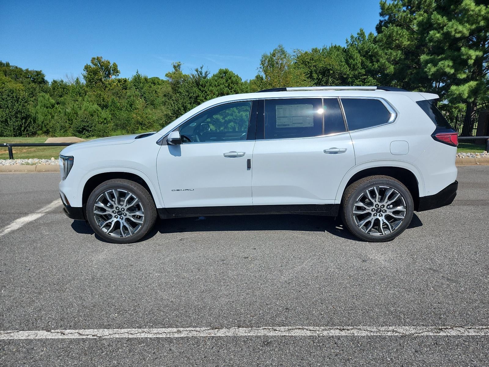 2027 GMC Acadia FWD Denali Ultimate
