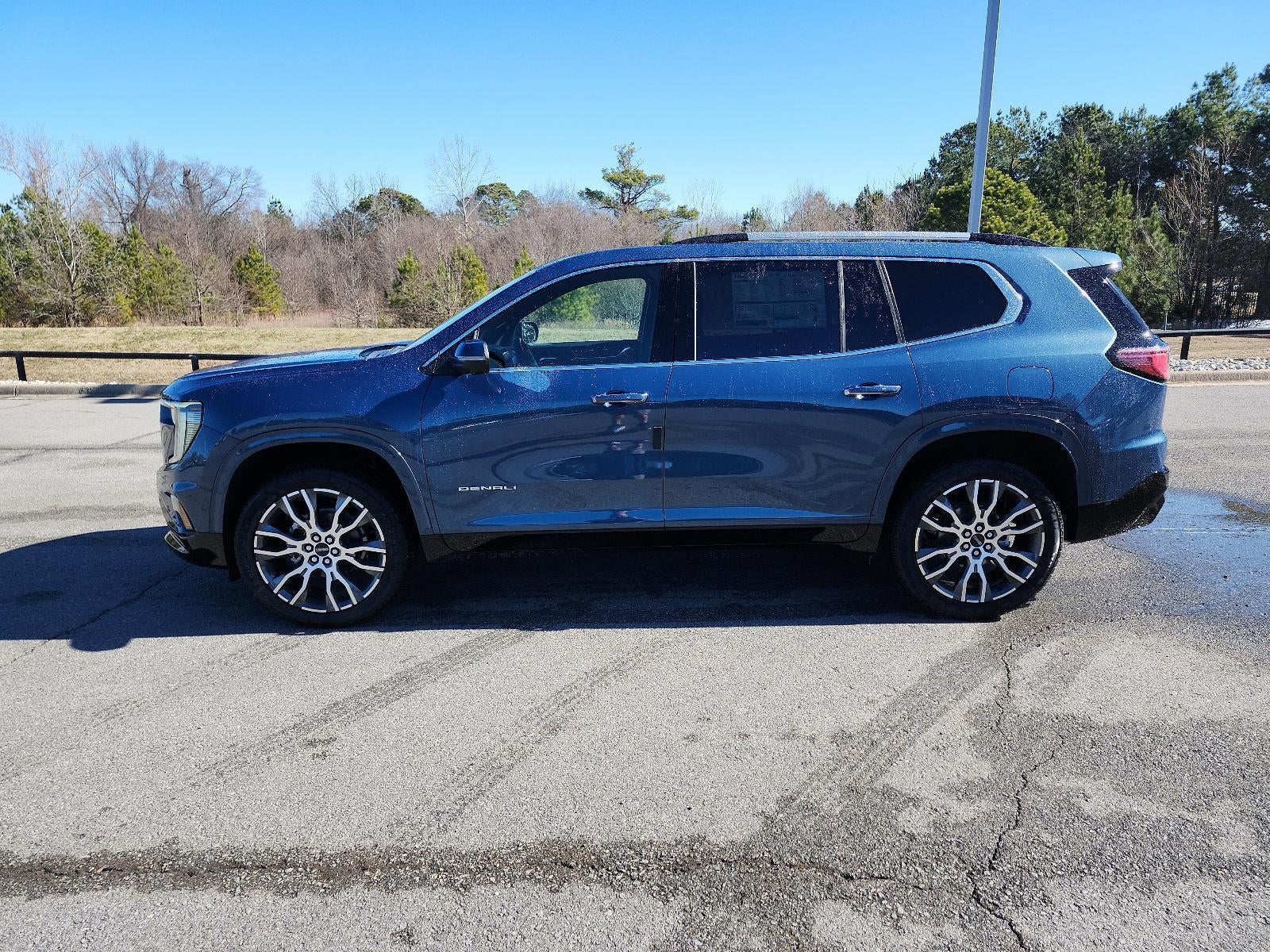 2026 GMC Acadia FWD Denali Ultimate