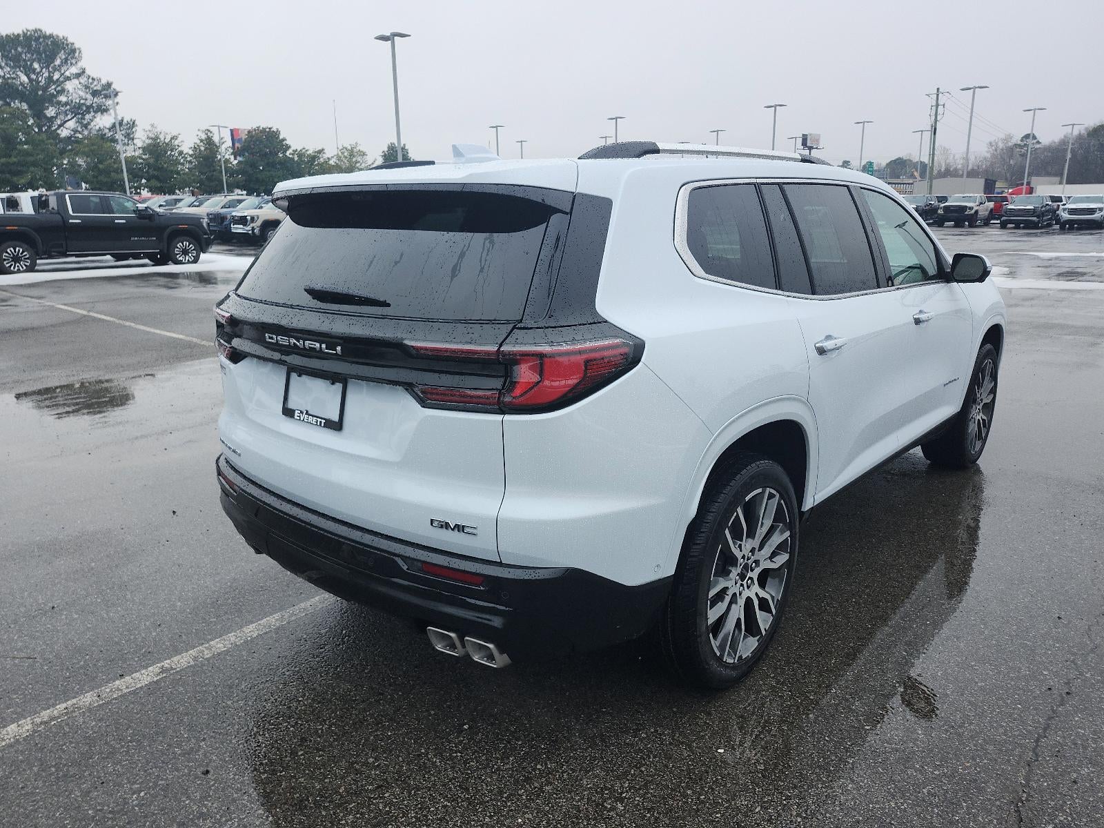 2026 GMC Acadia FWD Denali Ultimate