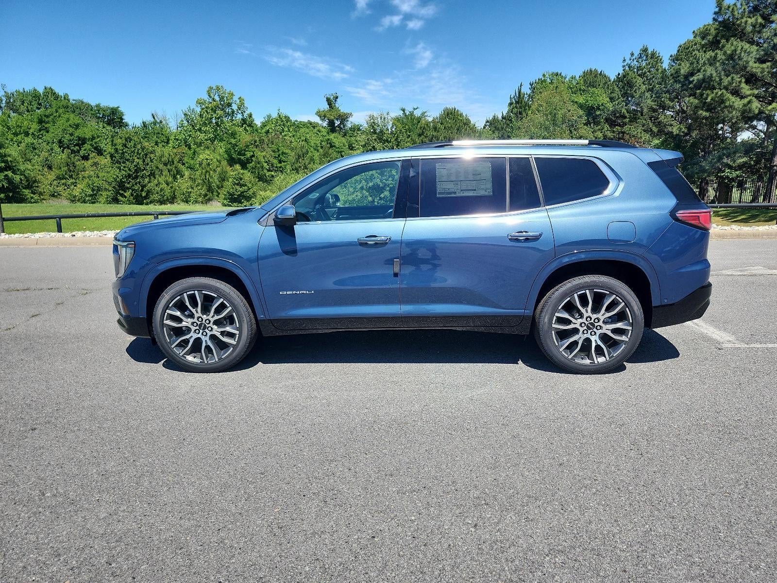 2026 GMC Acadia AWD Denali Ultimate