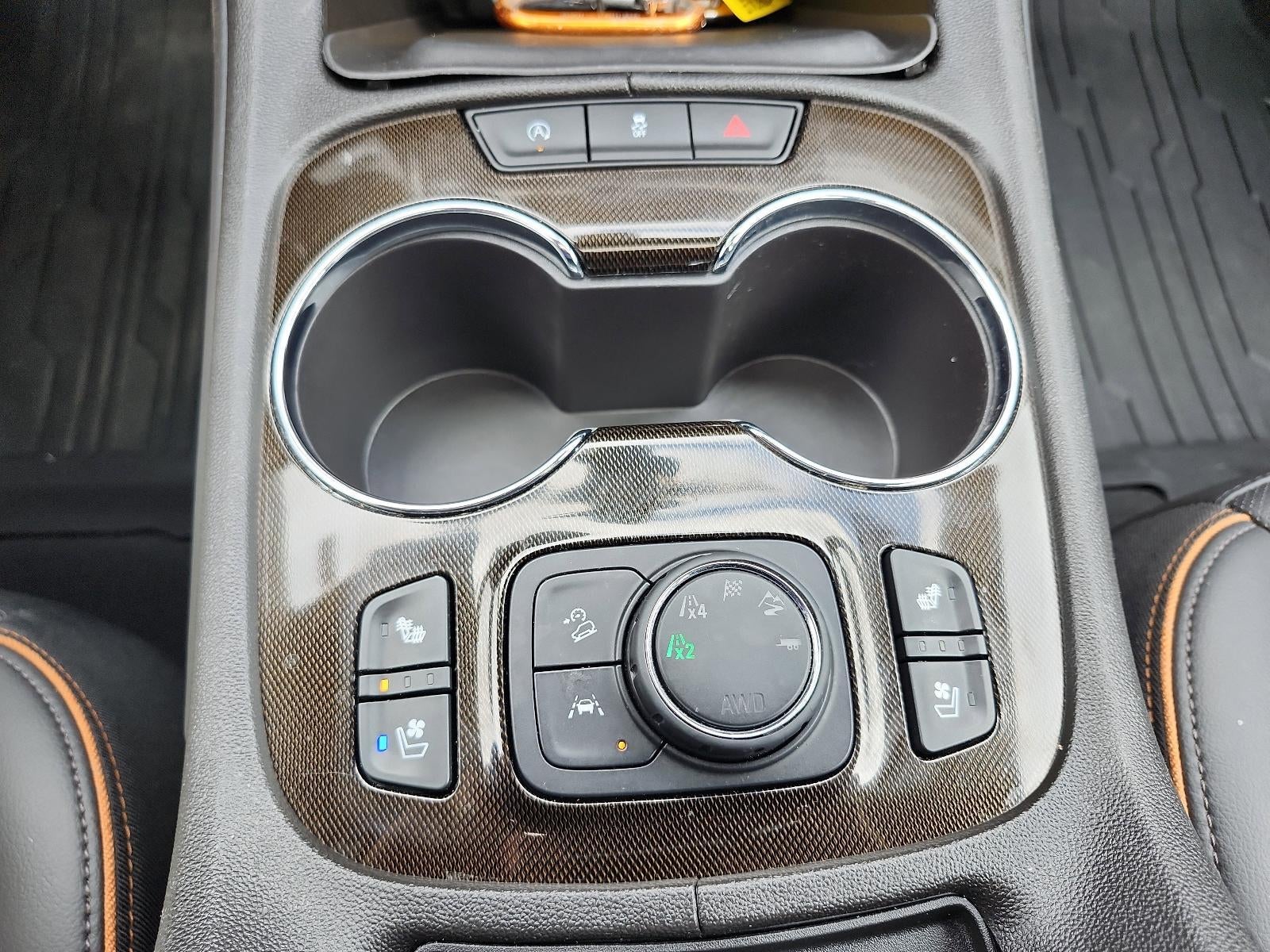 2023 GMC Acadia AT4