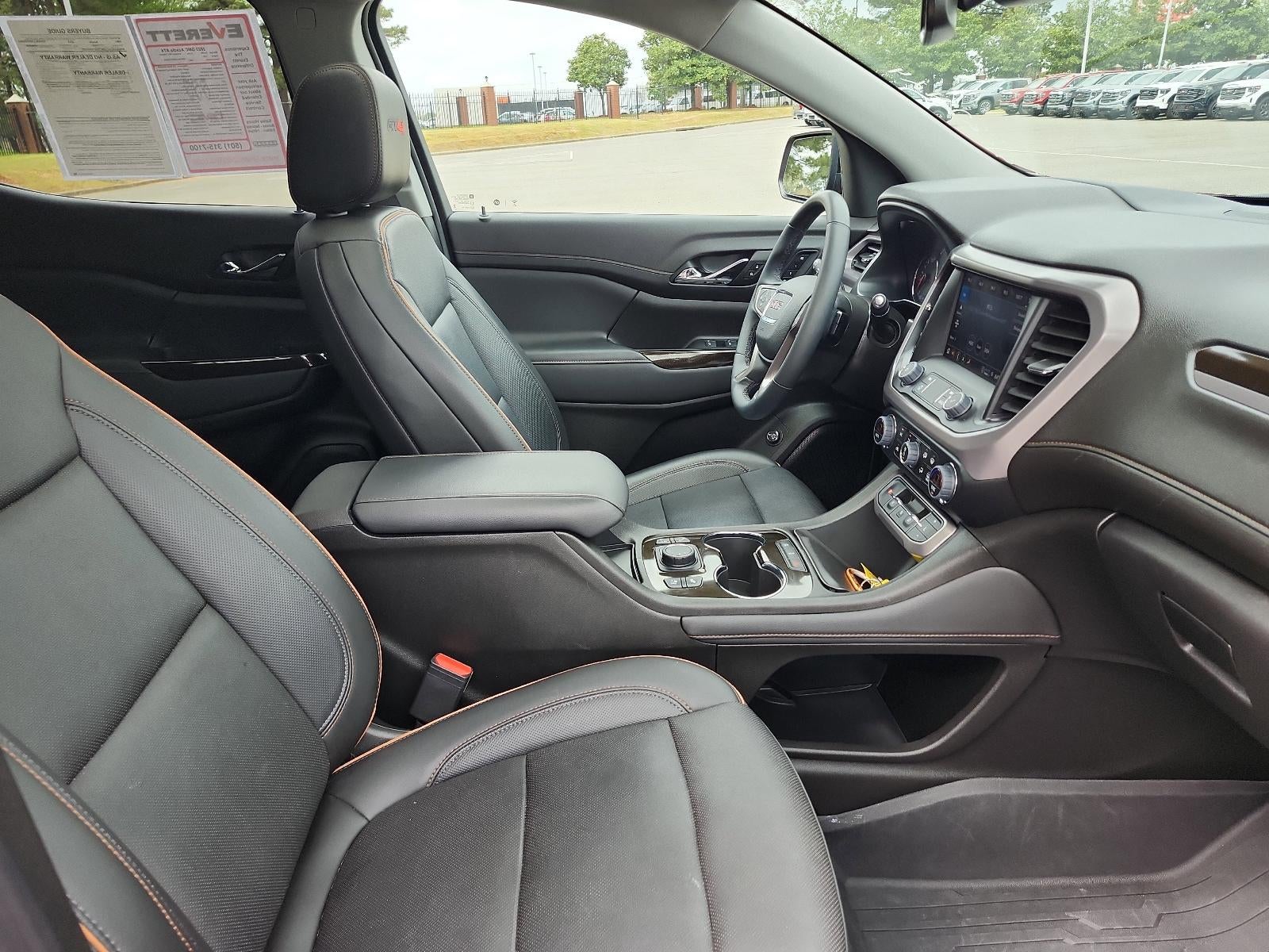 2023 GMC Acadia AT4