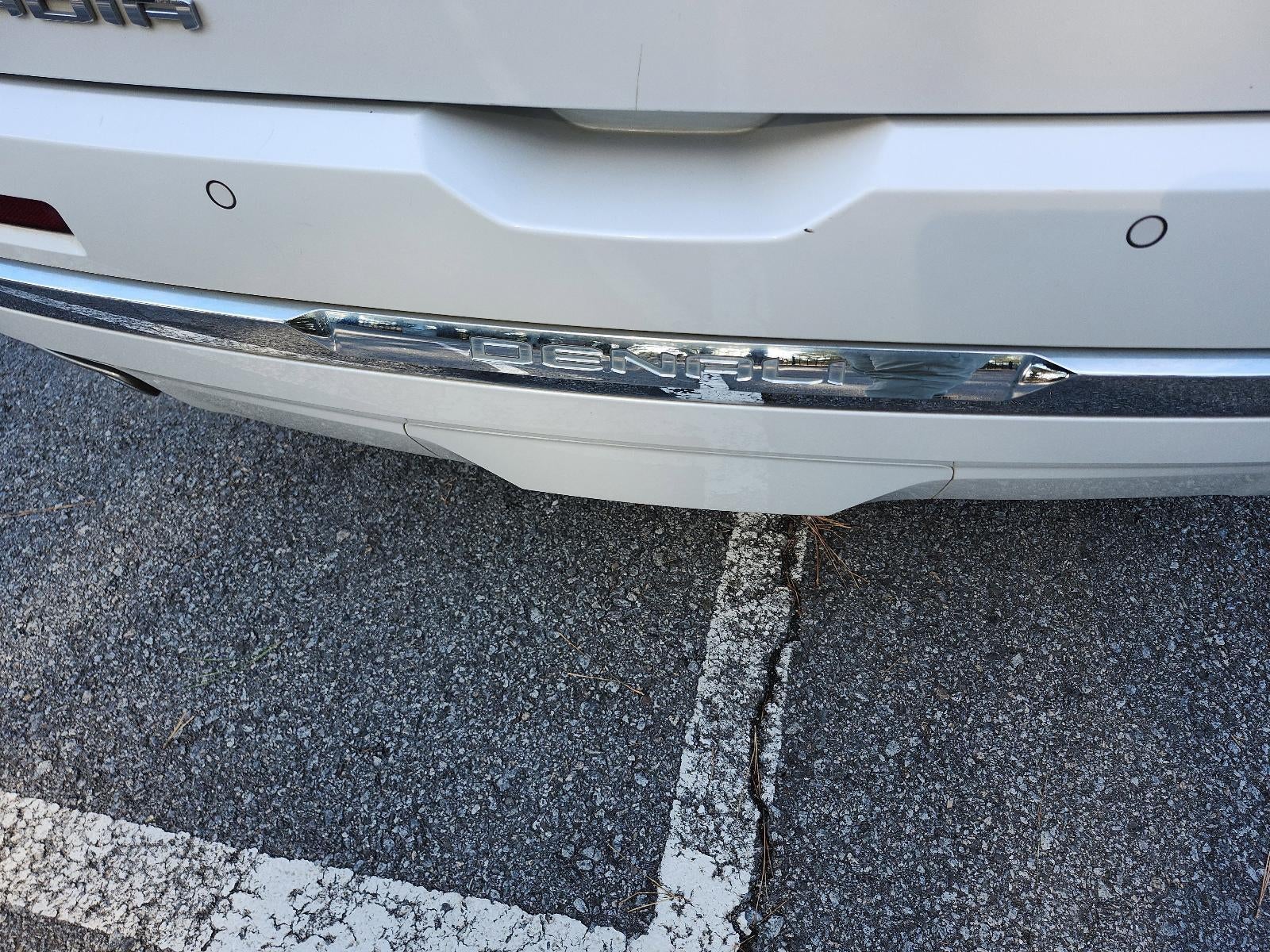 2020 GMC Acadia Denali