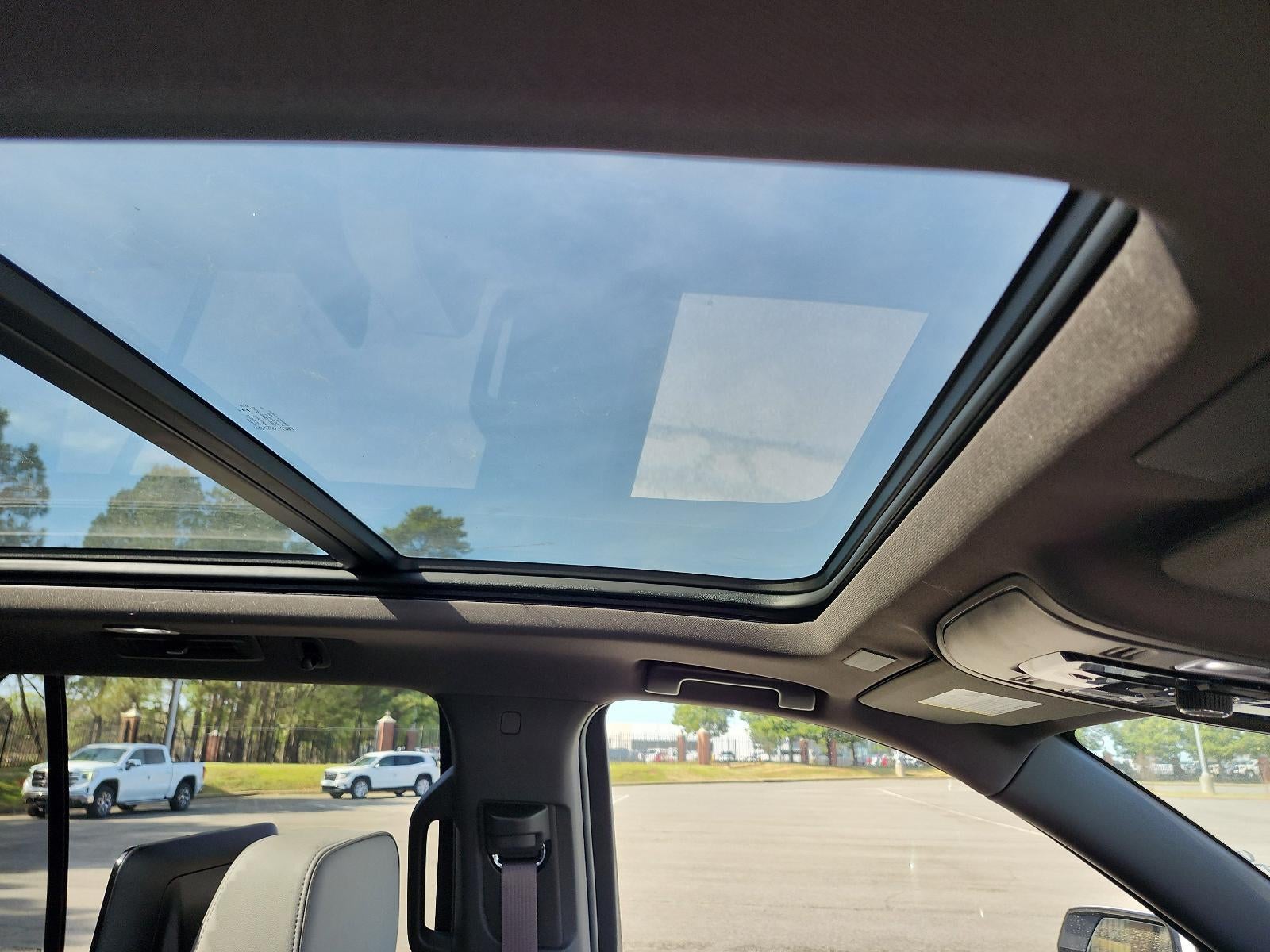 2026 GMC Yukon 2WD 4dr Elevation