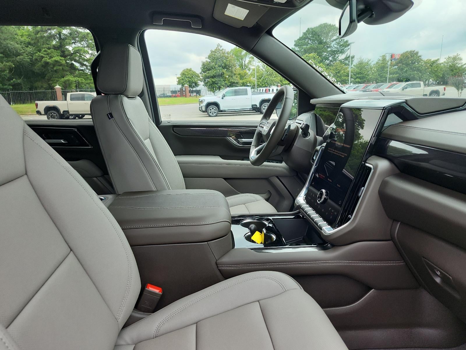 2026 GMC Yukon XL Elevation - Photo 6