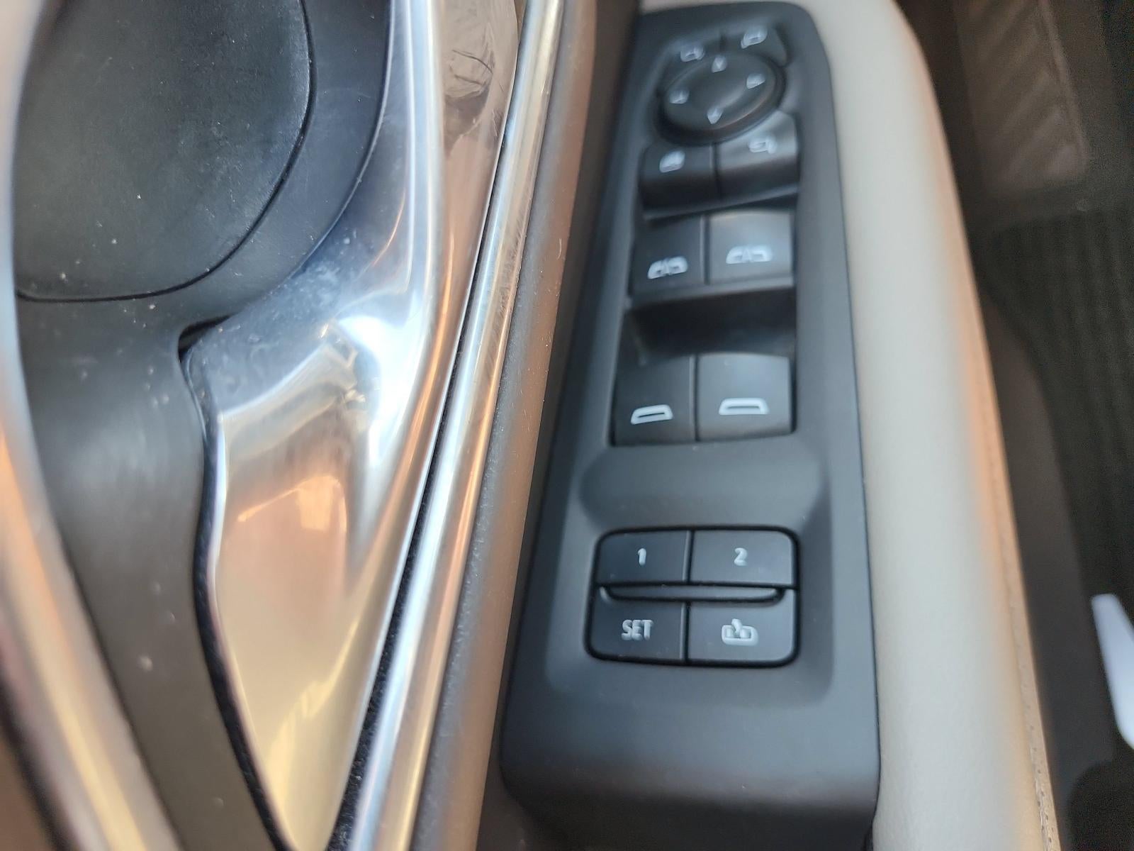 2023 GMC Yukon SLT - Photo 21