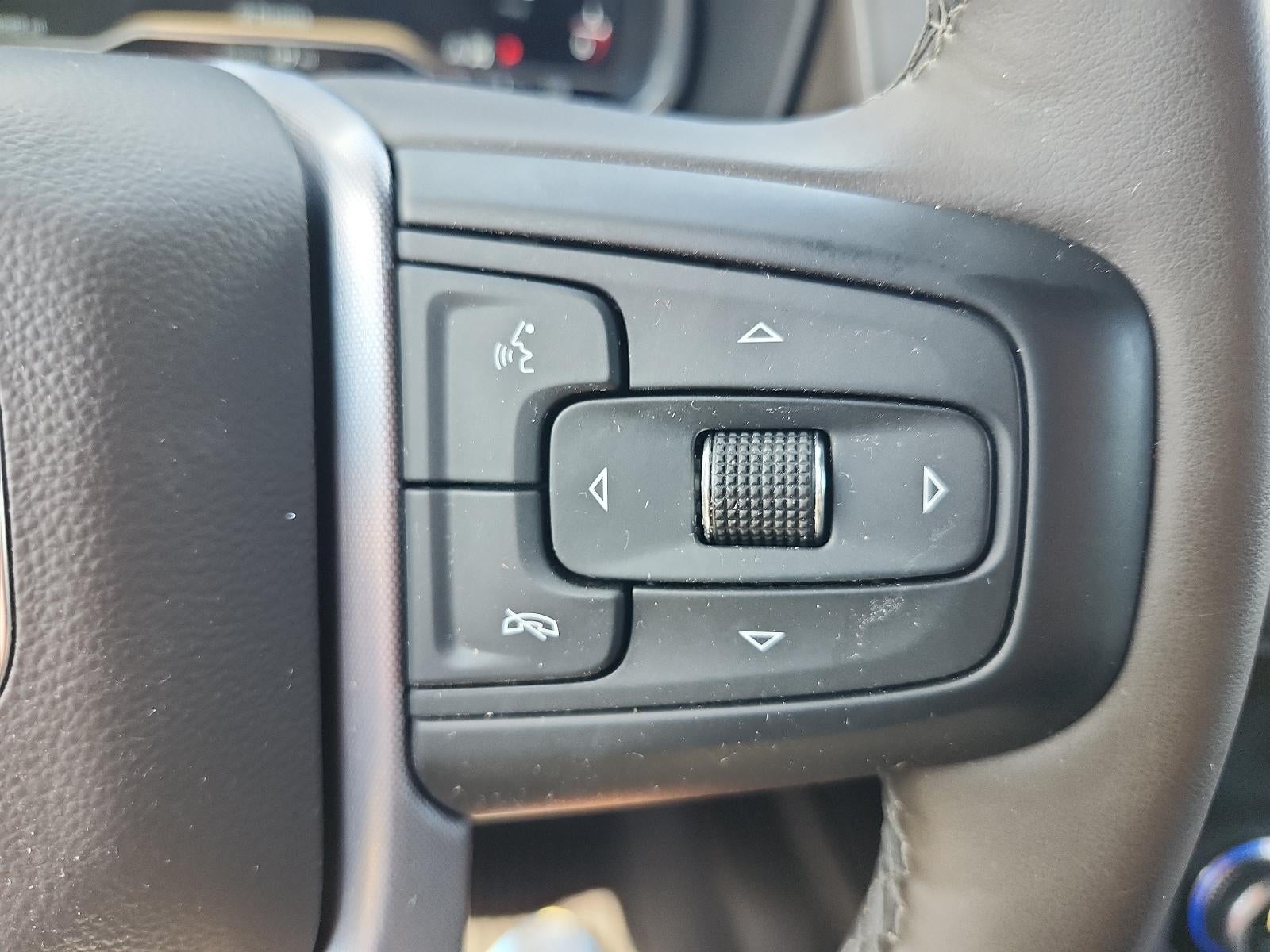 2023 GMC Yukon SLT - Photo 26