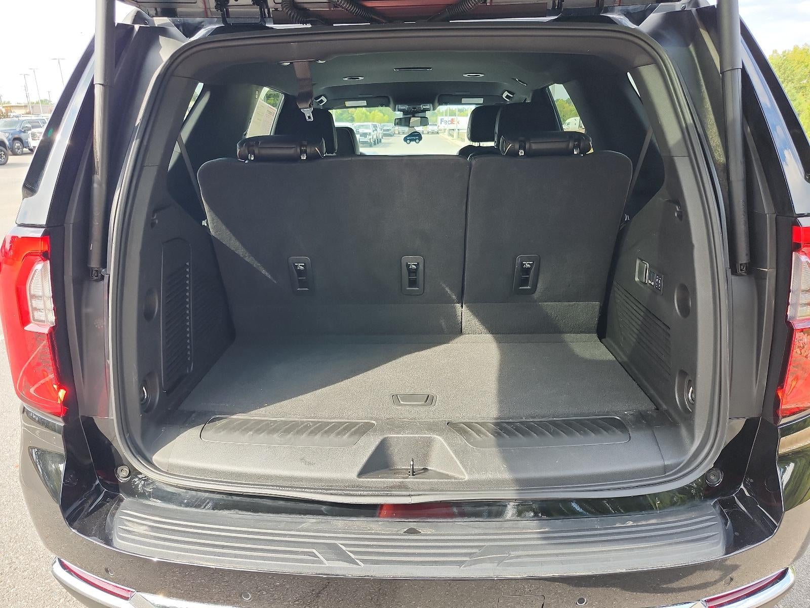 2025 GMC Yukon Elevation - Photo 10