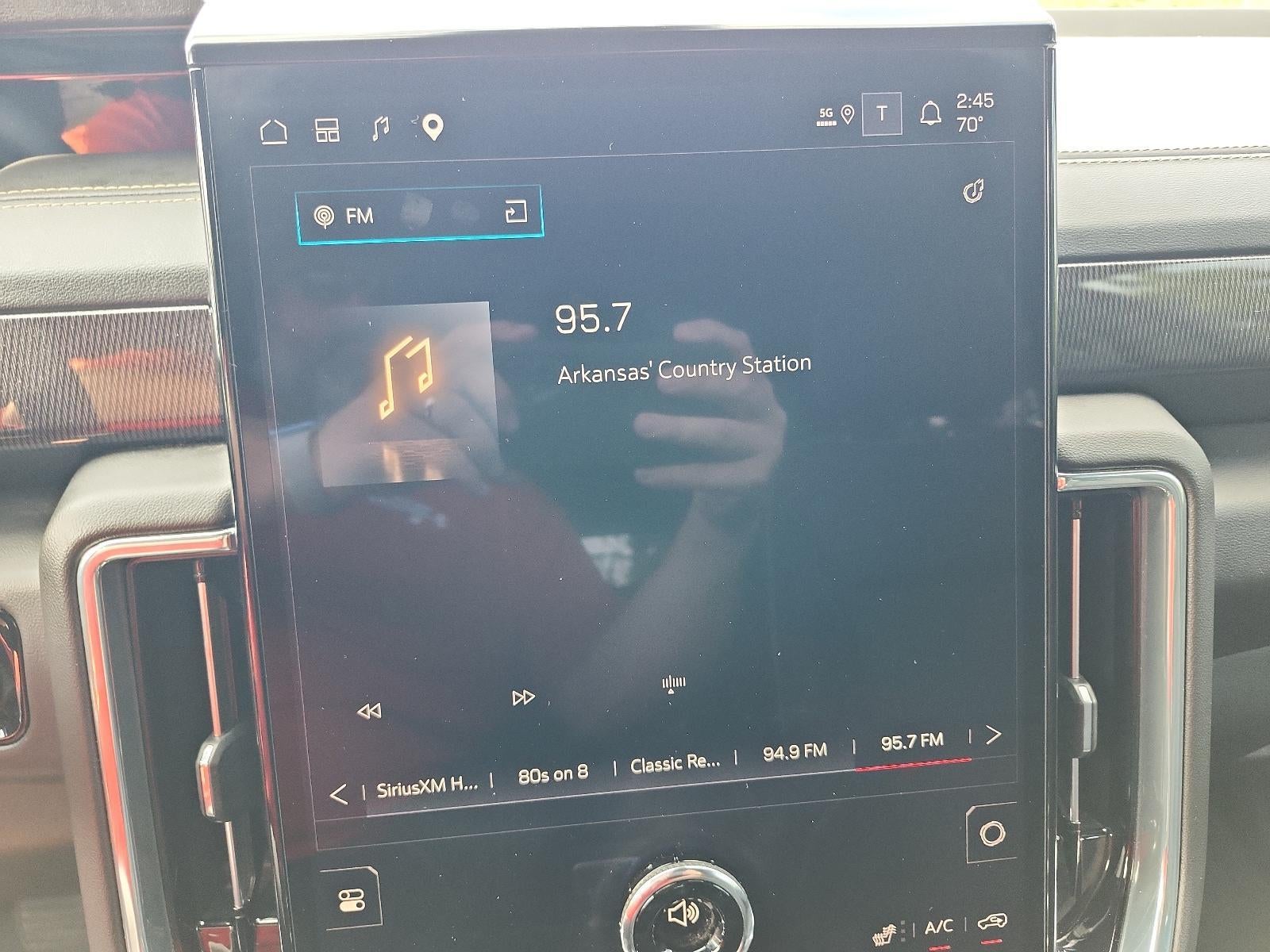 2025 GMC Yukon Elevation - Photo 16