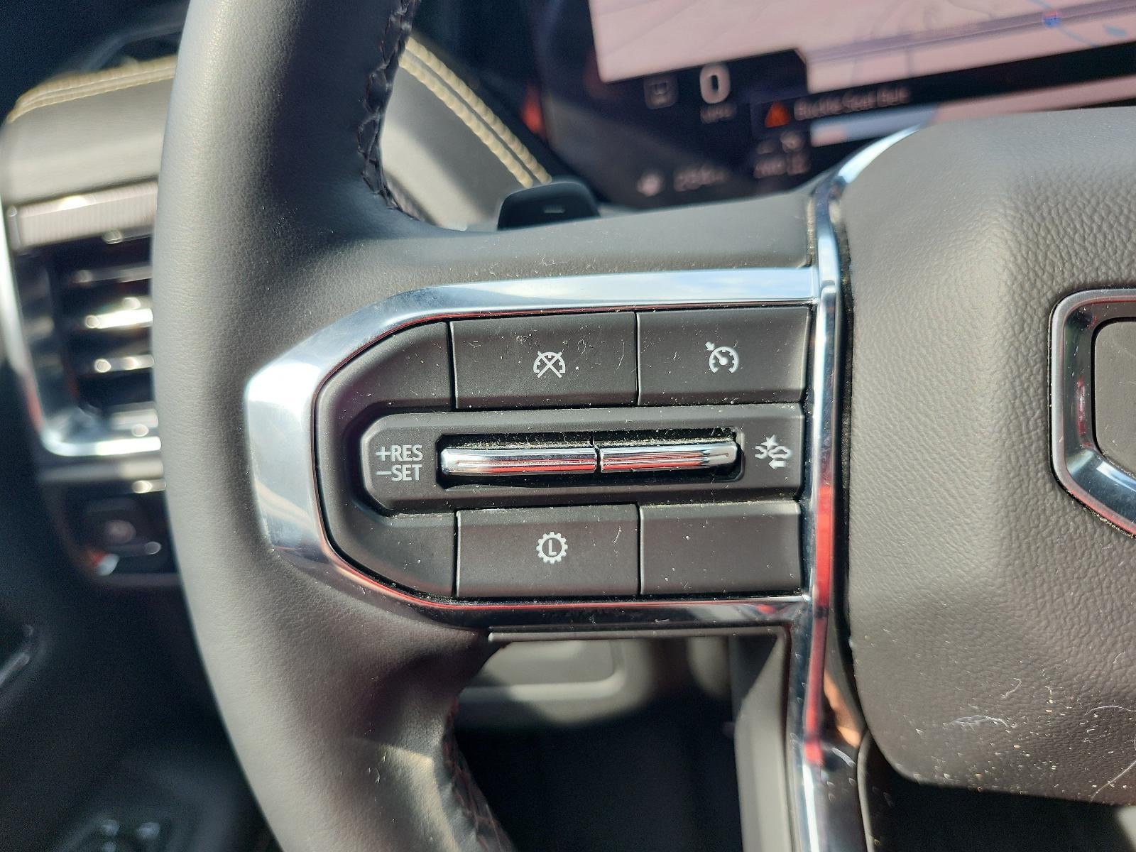 2025 GMC Yukon Elevation - Photo 24